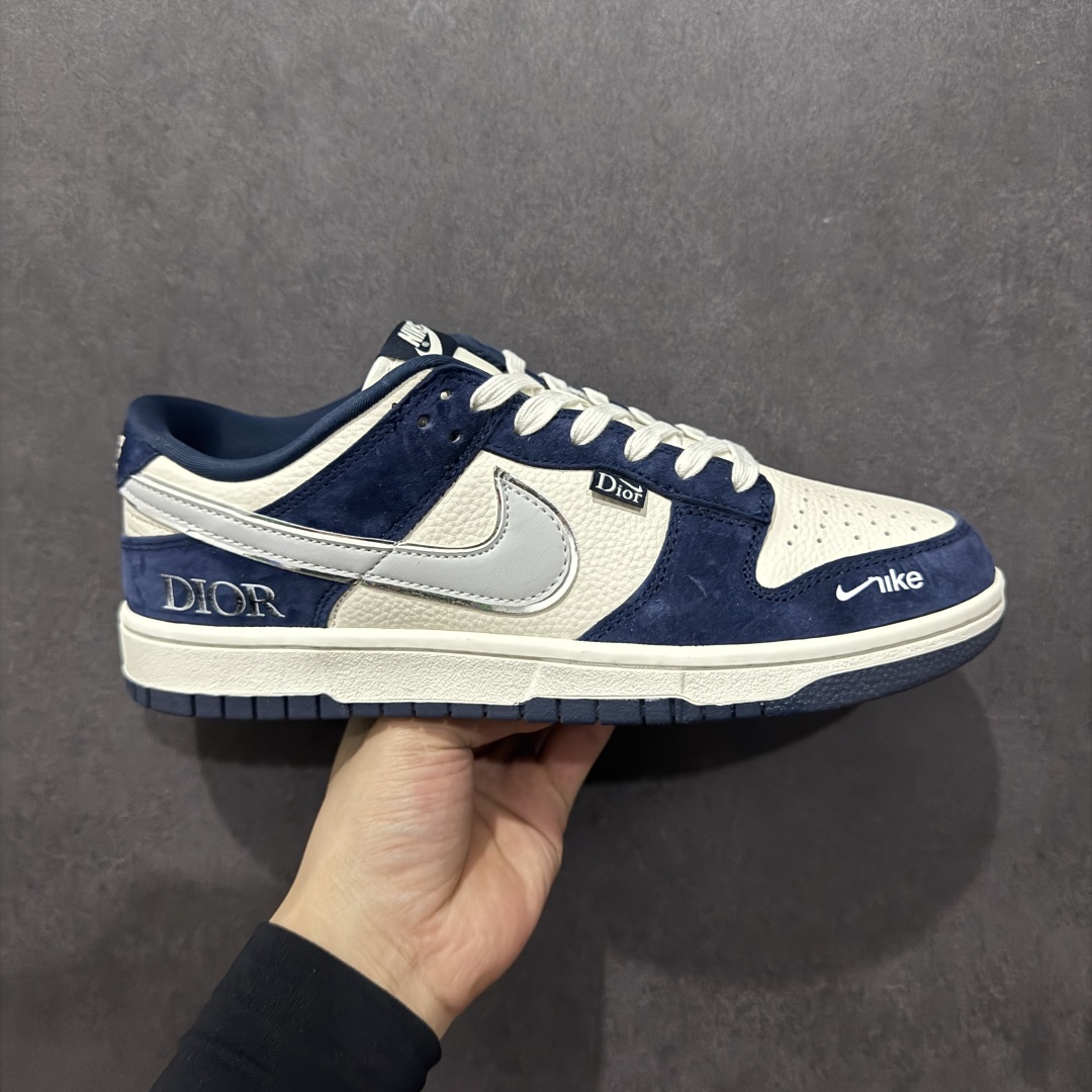 【定制版】Nk SB Dunk Low 迪奥系列 猪八灰勾 周年高端定制 低帮休闲板鞋 KK1333-033  定制鞋盒 大厂纯原品质出货 超高清洁度 皮料切割干净无任何毛边 细节完美   尺码:36 36.5 37.5 38 38.5 39 40 40.5 41 42 42.5 43 44 44.5 45-选品中心
