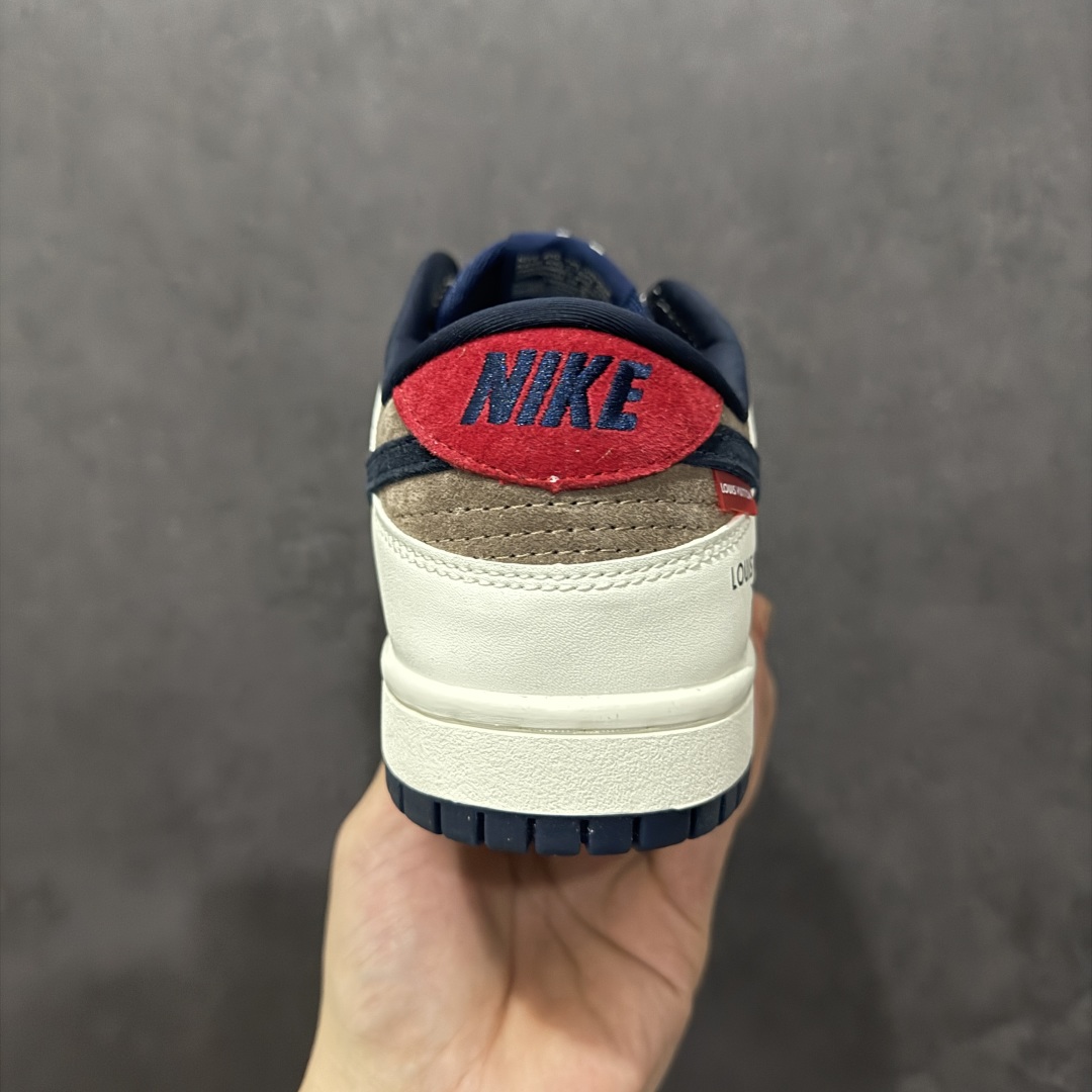 图片[4]-【定制版】Nk SB Dunk Low LV联名 米棕藏蓝 周年高端定制 低帮休闲板鞋 CH8311-273  定制鞋盒 大厂纯原品质出货 超高清洁度 皮料切割干净无任何毛边 细节完美   尺码：36 36.5 37.5 38 38.5 39 40 40.5 41 42 42.5 43 44 44.5 45-选品中心