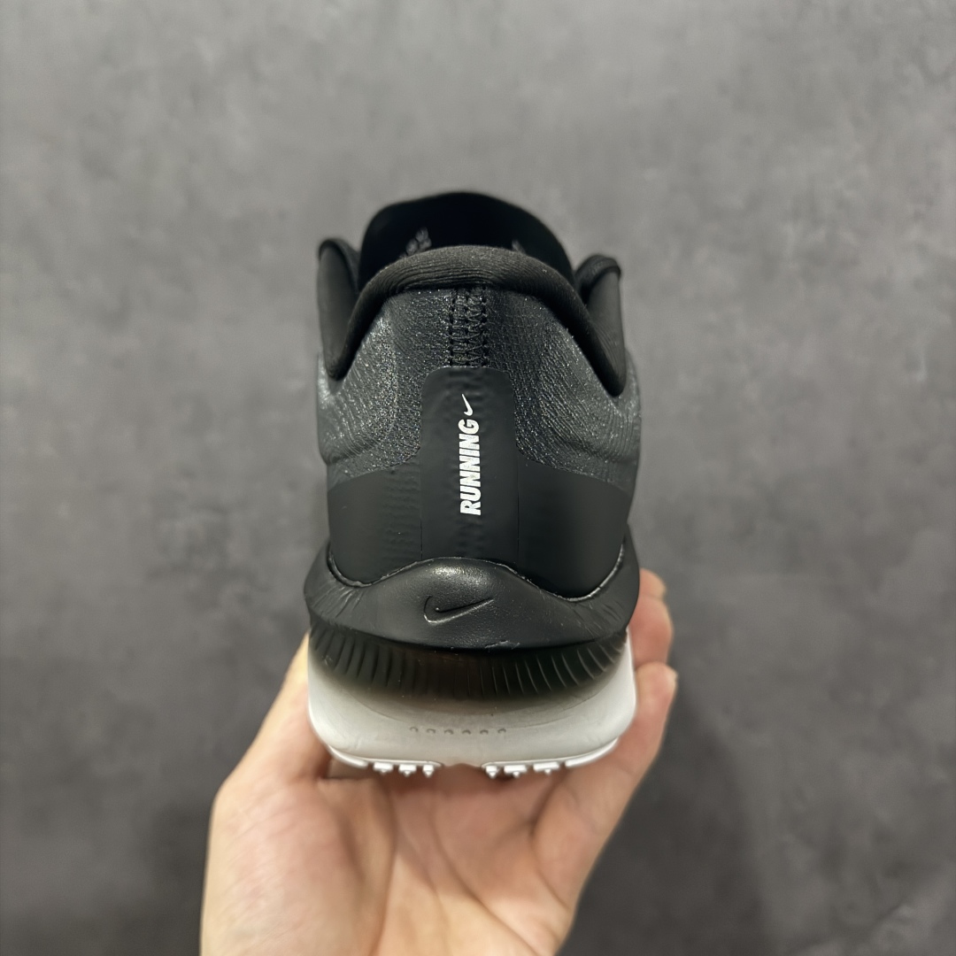 图片[4]-【公司级】NK ZoomX Invincible Run Flyknit 6 轻量跑鞋 飞织低帮休闲运动慢跑鞋 厚底增高 老爹鞋 此鞋专为短跑运动员而生 是为 5 至 10 公里距离的赛事和训练打造 整体设计采用流线型的轻质工程网眼材质构成鞋面 并与其他 Running 旗舰鞋款同样搭载全脚掌 ZoomX 缓冲中底 搭配 Pebax 物料与橡胶外底 ZoomX StreakFly 首发配色以Prototype呈现 其灵感是来自开发期间的磨损测试 透过编号的标记与内侧的预期跑步距离突出研发过程 货号： FN8454-001 尺码：36 36.5 37.5 38 38.5 39 40 40.5 41 42 42.5 43 44 45-选品中心