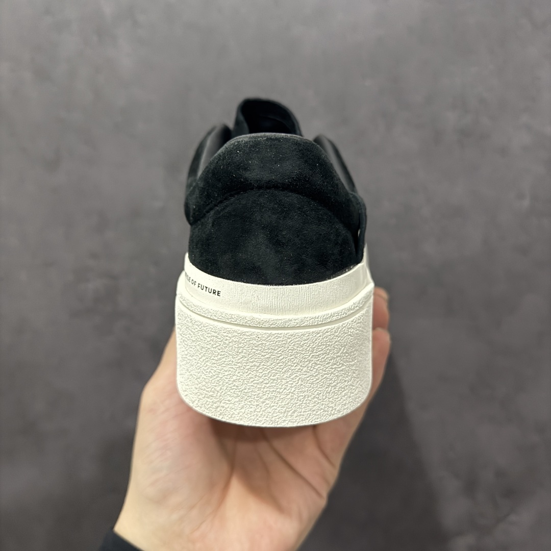 图片[4]-【公司级】adidas LABCOURT 百搭休闲轻松舒适 耐磨透气低帮 板鞋 男女同款 鞋面使用了绒毛麂皮 ，鞋面和鞋底连接处使用了包边处理，看起来更加精致有型;内里也使用了光滑的优质皮革，鞋垫上的Adidas LOGO彰显品牌身份，鞋子后脚跟处的英文 ENDINEERED FOR THE STYLE OF FUTURE译为“为未来的风格而设计” ! 货号：ID6227 尺码：36-45-选品中心