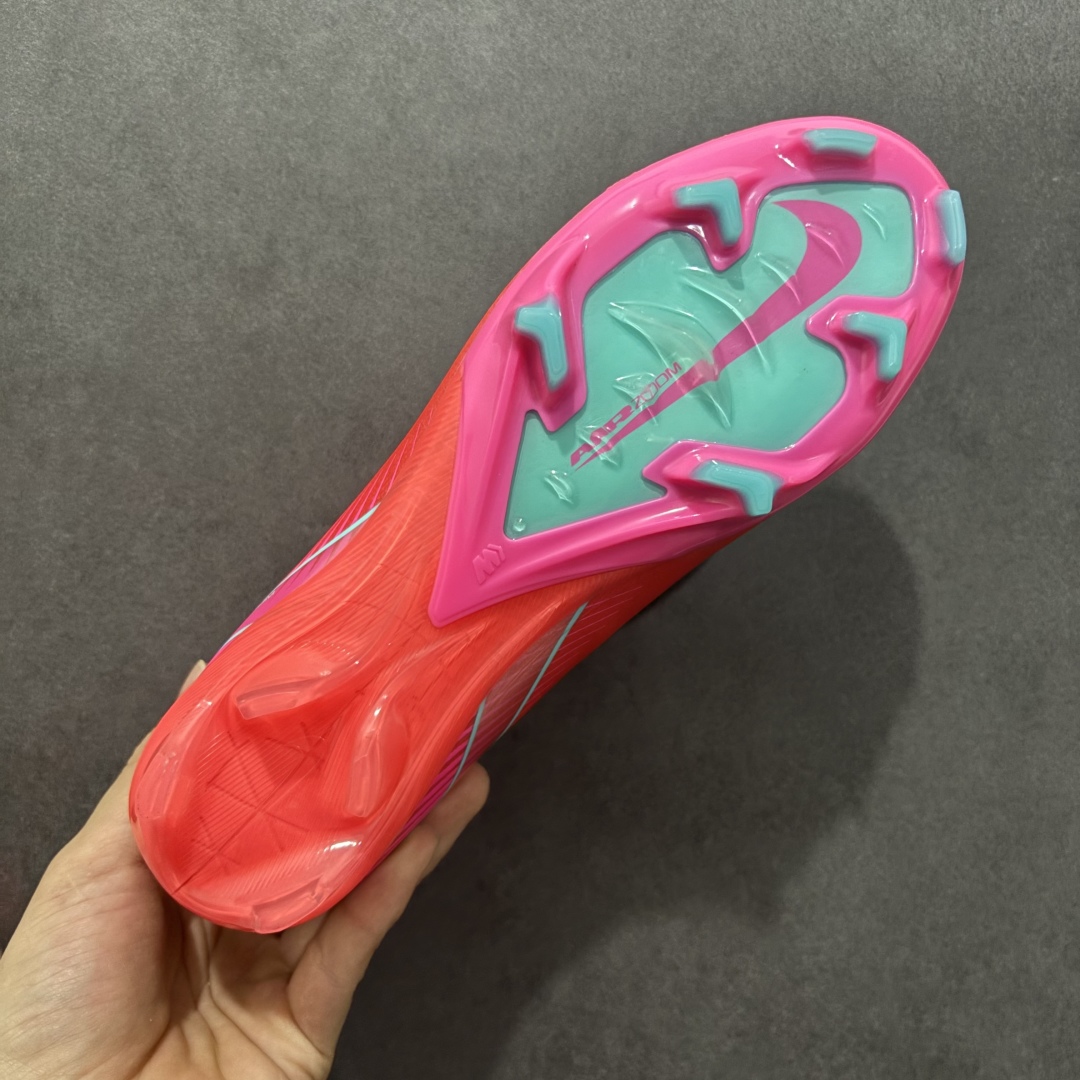 图片[9]-【纯原版】NK Mercurial Vapor Elite Nk刺客15、16系列实战足球鞋 原代工厂出品， 全进口机台生产设备，百分百采用优质原材料，严格按照工艺流程生产，确保每一双鞋都符合原厂标准，确保与原版无二，打造最纯粹的实战体验。高端的东西，品质全在细节里。 全网品质最强足球鞋，没有之一（支持高强度实战） 尺码：35 36 36.5 37.5 38 38.5 39 40 40.5 41 42 42.5 43 44 44.5 45-选品中心