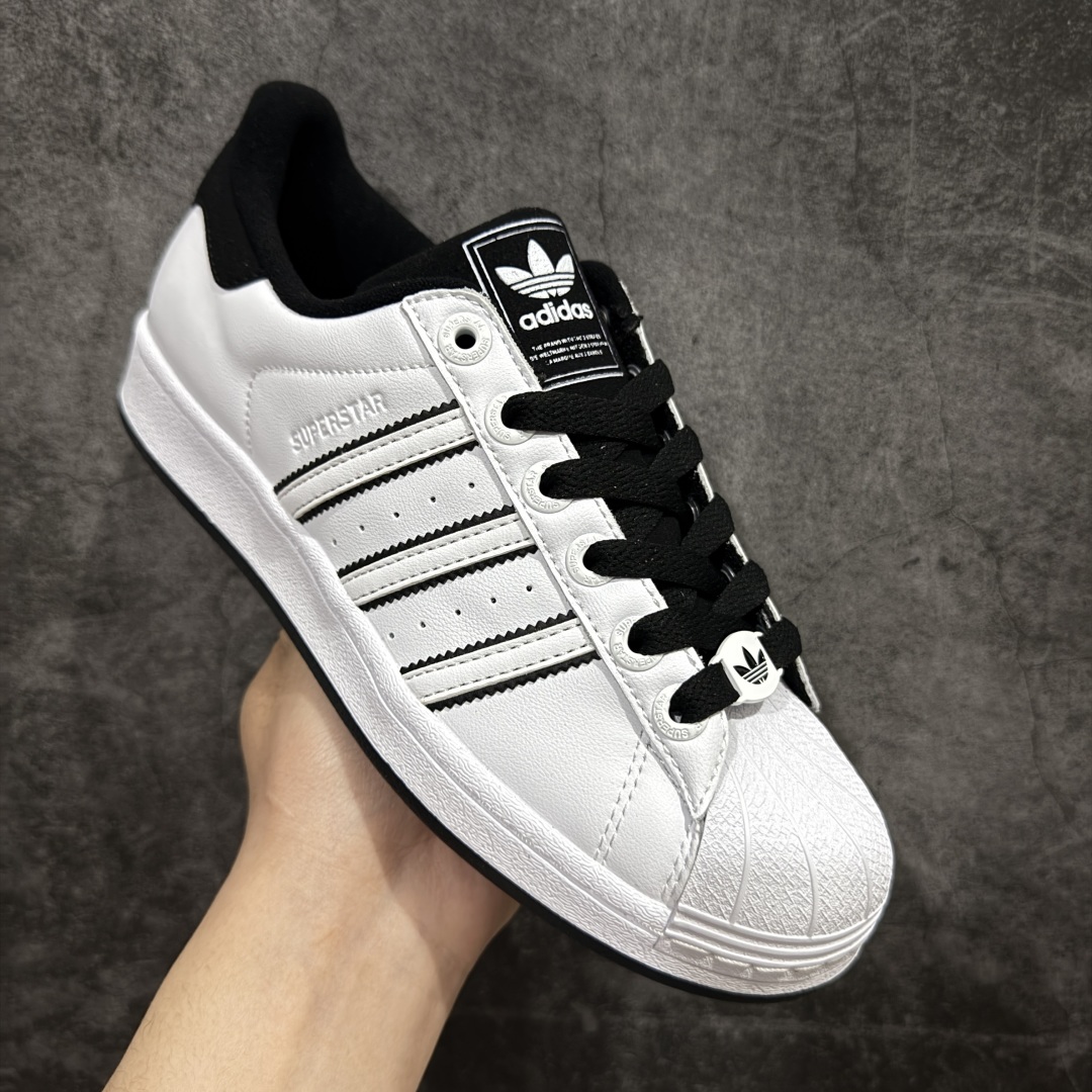 图片[3]-【公司级】AD Originals Superstar 经典复古贝壳头板鞋 JH5469 诞生于1969年 是第一双将全皮面鞋 身与橡胶鞋头结合在一起的低帮篮球鞋 Superstar最开始 是作为高帮篮球鞋Pro Model的低帮版本而出现的 但因为其独特和醒目的橡胶鞋头造型而让大家熟知 被大家形象地称为\\\”shelltoe\\\”贝壳头 在70年代的美国职业篮球场上 接近3/4的NBA球员都将这双Superstar作为场上用鞋 80年代之后 经过不断的改良和发展 Superstar逐渐成为横跨时装、音乐、街头文化、休闲和运动等各大领域的时尚潮鞋 尺码：35.5 36 36.5 37 38 38.5 39 40 40.5 41 42 42.5 43 44 44.5 45-选品中心