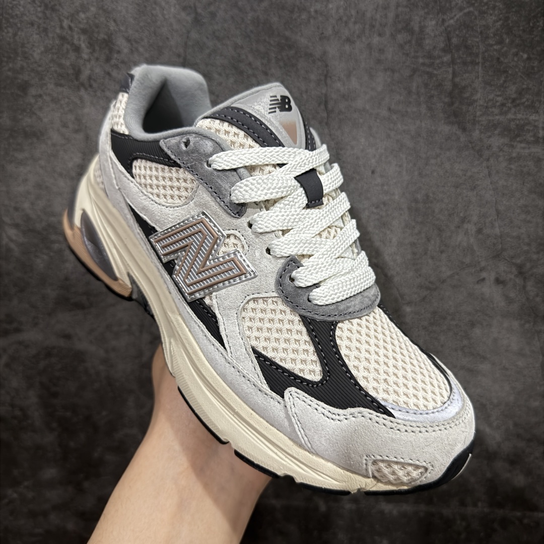 图片[3]-【纯原c版】New Balance M2010系列 新百伦 复古老爹风网布跑步休闲运动鞋 新百伦经典配色 沿袭了面世之初的经典科技 以ENCAP中底配以升级版 N-ERGY缓震物料 鞋面则采用特色的柔软麂皮搭以NewBalance经典的尼龙网布 低调中还原跑鞋本真 更年轻化的设计理念与材质 让新世代青年得以用全新视角体验经典鞋款的传奇魅力 货号：M2010GRY 尺码：36 37 37.5 38 38.5 39.5 40 40.5 41.5 42 42.5 43 44 45-选品中心