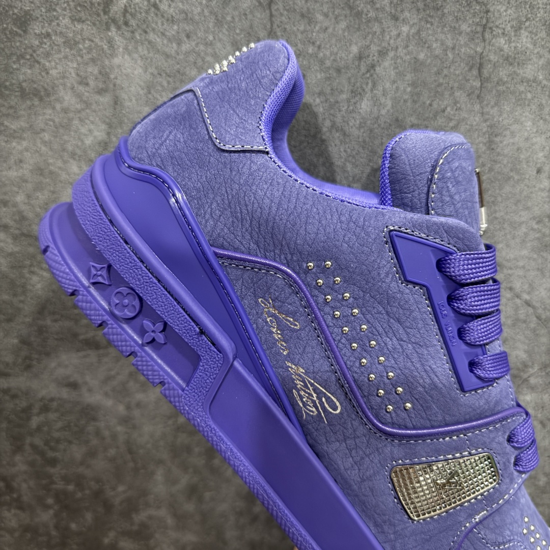 图片[7]-【海淘代购升级版】 现货当天可取 LV Trainer系列高奢运动鞋 新款芯片顶级 潮人必备单品 同步ZP官网空胶工艺 鞋舌、挂饰均镶嵌NFC芯片感应装置 正确胶片断点式设计 中底正确还原原版油印字母比例 1：1原楦格板、楦头、刀磨全新升级！ 独家订制顶级压纹麂皮 原版开模TPU大底 质感原版一致 垫脚聚米微料加透气英伦网布 披靡市场任何版本！细节完美呈现！ 代购指定版本 全新升级最新双盒包装 扫码秒进官网！ 全套包装配件同比原版 尺码： 38-46-选品中心