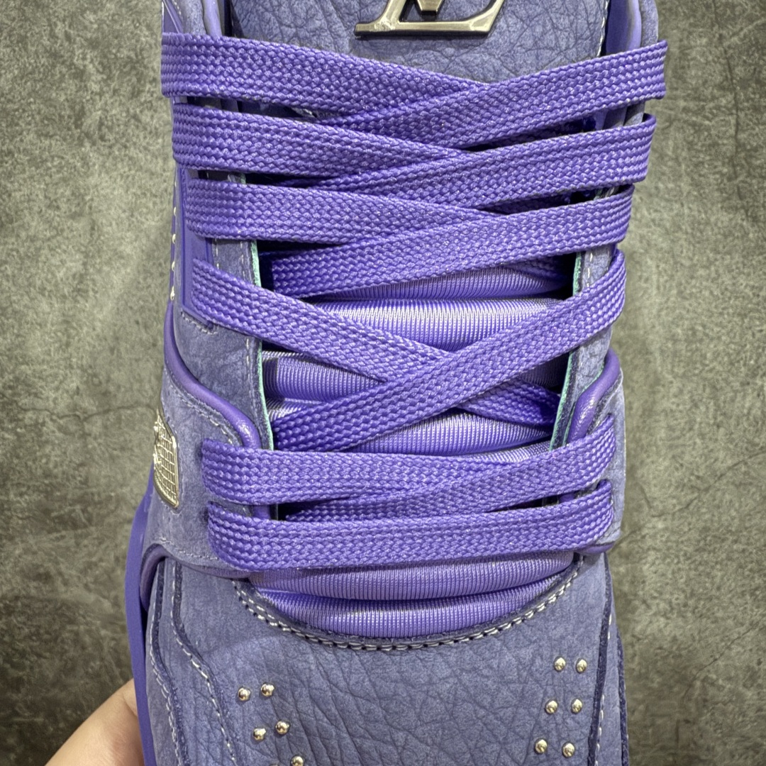 图片[6]-【海淘代购升级版】 现货当天可取 LV Trainer系列高奢运动鞋 新款芯片顶级 潮人必备单品 同步ZP官网空胶工艺 鞋舌、挂饰均镶嵌NFC芯片感应装置 正确胶片断点式设计 中底正确还原原版油印字母比例 1：1原楦格板、楦头、刀磨全新升级！ 独家订制顶级压纹麂皮 原版开模TPU大底 质感原版一致 垫脚聚米微料加透气英伦网布 披靡市场任何版本！细节完美呈现！ 代购指定版本 全新升级最新双盒包装 扫码秒进官网！ 全套包装配件同比原版 尺码： 38-46-选品中心