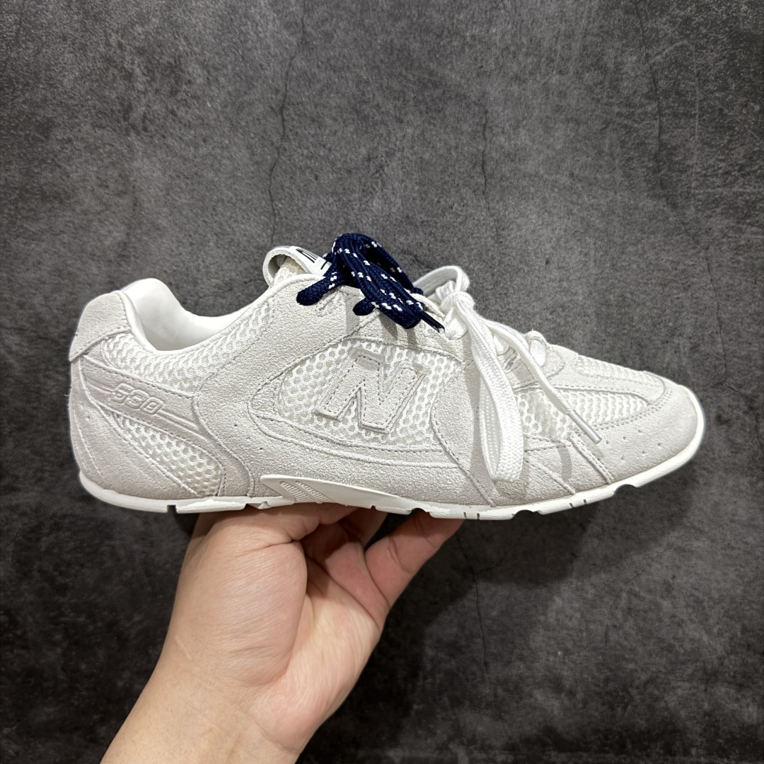 【LW纯原礼盒版】Miumiu x New Balance NB530 新百伦缪缪联名款复古运动鞋 全套原楦原纸板原厂数据开发 原厂三文治网纱 原装进口羊皮加羊反绒正确绒感卡色 正确中底拉帮中底纸板满印细节 冲裁组合 匠心打造 耗时两个月开发完成 工艺极其复杂难度可想而知 新开独立私模大底 全网唯一正确私模大底 高端零售专供产物 尺码:35 36 37 38 39 40 41 42 43 44 45-选品中心