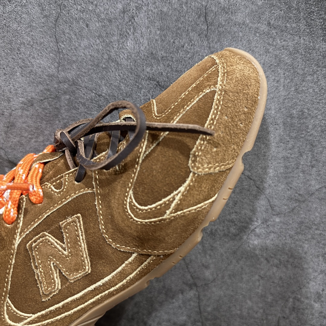 图片[6]-【LW纯原礼盒版】Miumiu x New Balance NB530 新百伦缪缪联名款复古运动鞋 全套原楦原纸板原厂数据开发 原厂三文治网纱 原装进口羊皮加羊反绒正确绒感卡色 正确中底拉帮中底纸板满印细节 冲裁组合 匠心打造 耗时两个月开发完成 工艺极其复杂难度可想而知 新开独立私模大底 全网唯一正确私模大底 高端零售专供产物 尺码：35 36 37 38 39 40 41 42 43 44 45-选品中心