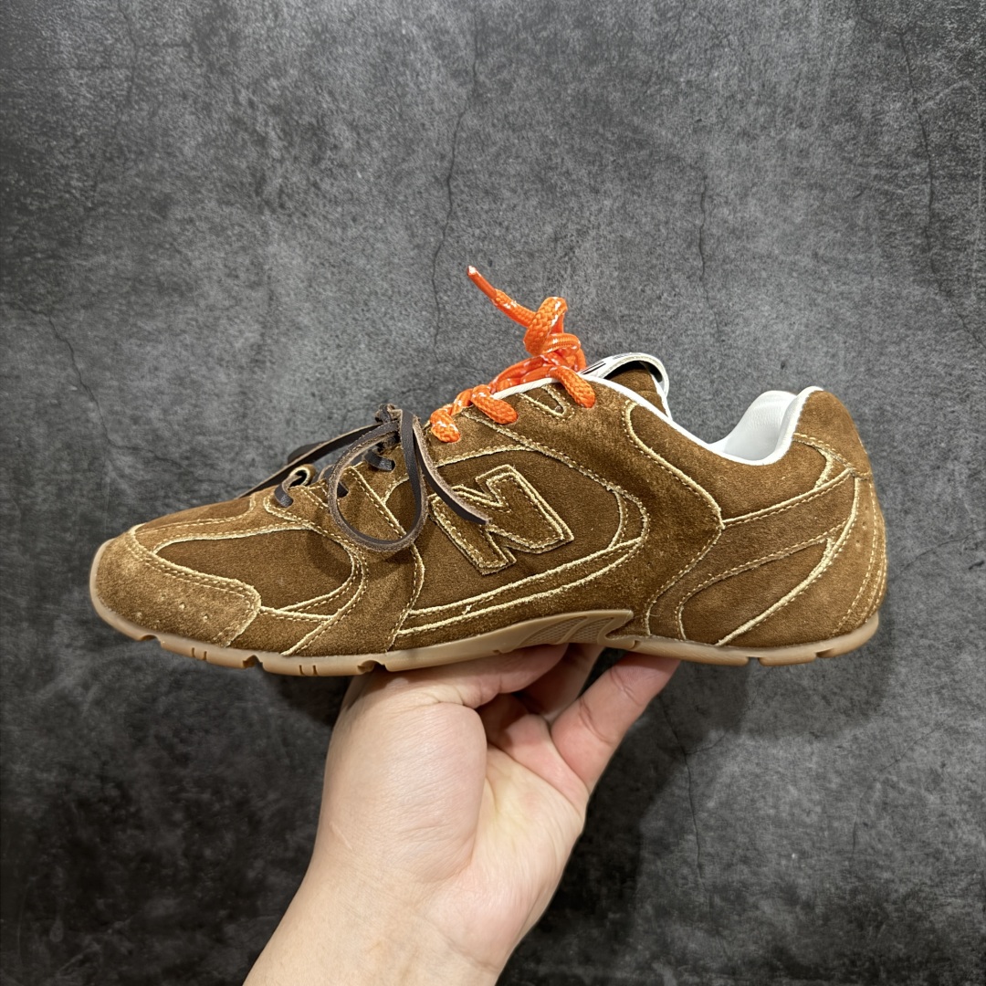 图片[2]-【LW纯原礼盒版】Miumiu x New Balance NB530 新百伦缪缪联名款复古运动鞋 全套原楦原纸板原厂数据开发 原厂三文治网纱 原装进口羊皮加羊反绒正确绒感卡色 正确中底拉帮中底纸板满印细节 冲裁组合 匠心打造 耗时两个月开发完成 工艺极其复杂难度可想而知 新开独立私模大底 全网唯一正确私模大底 高端零售专供产物 尺码：35 36 37 38 39 40 41 42 43 44 45-选品中心