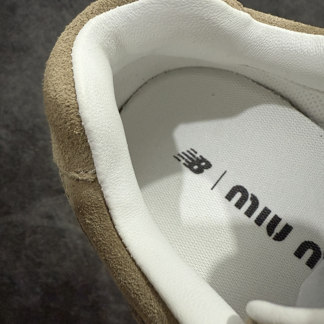 图片[8]-【LW纯原礼盒版】Miumiu x New Balance NB530 新百伦缪缪联名款复古运动鞋 全套原楦原纸板原厂数据开发 原厂三文治网纱 原装进口羊皮加羊反绒正确绒感卡色 正确中底拉帮中底纸板满印细节 冲裁组合 匠心打造 耗时两个月开发完成 工艺极其复杂难度可想而知 新开独立私模大底 全网唯一正确私模大底 高端零售专供产物 尺码：35 36 37 38 39 40 41 42 43 44 45-选品中心