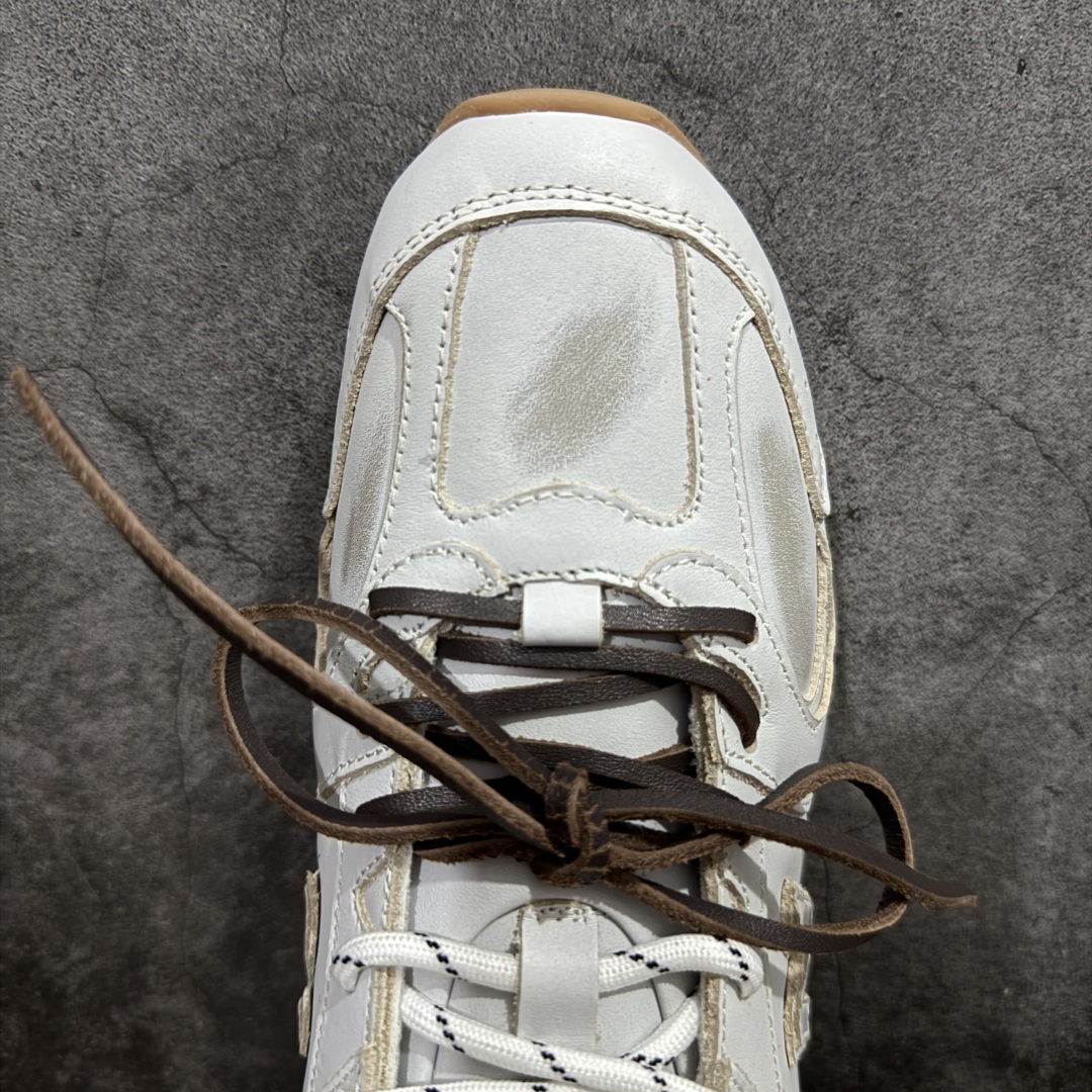 图片[5]-【LW纯原礼盒版】Miumiu x New Balance NB530 新百伦缪缪联名款复古运动鞋 全套原楦原纸板原厂数据开发 原厂三文治网纱 原装进口羊皮加羊反绒正确绒感卡色 正确中底拉帮中底纸板满印细节 冲裁组合 匠心打造 耗时两个月开发完成 工艺极其复杂难度可想而知 新开独立私模大底 全网唯一正确私模大底 高端零售专供产物 尺码：35 36 37 38 39 40 41 42 43 44 45-选品中心