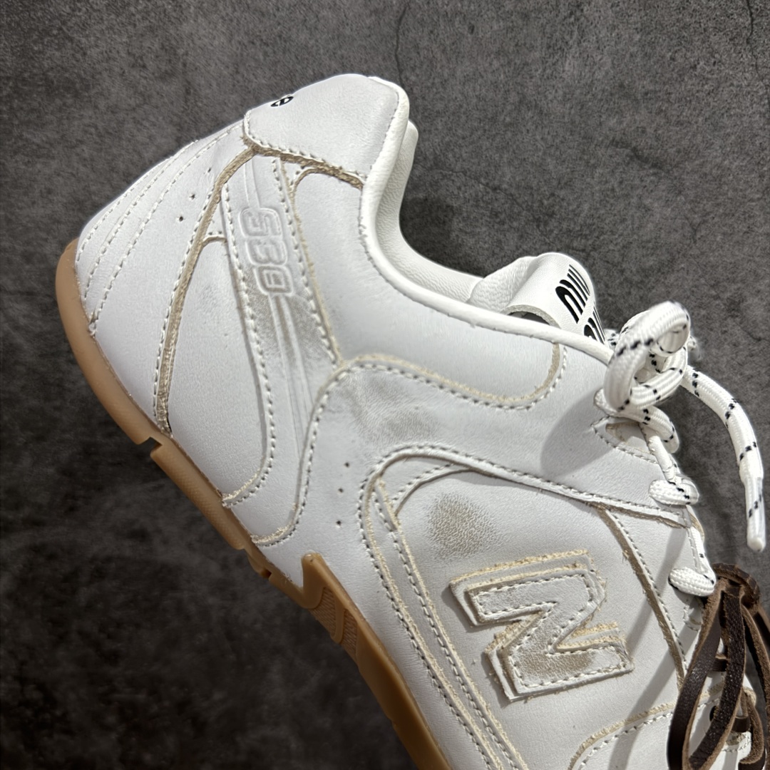 图片[7]-【LW纯原礼盒版】Miumiu x New Balance NB530 新百伦缪缪联名款复古运动鞋 全套原楦原纸板原厂数据开发 原厂三文治网纱 原装进口羊皮加羊反绒正确绒感卡色 正确中底拉帮中底纸板满印细节 冲裁组合 匠心打造 耗时两个月开发完成 工艺极其复杂难度可想而知 新开独立私模大底 全网唯一正确私模大底 高端零售专供产物 尺码：35 36 37 38 39 40 41 42 43 44 45-选品中心