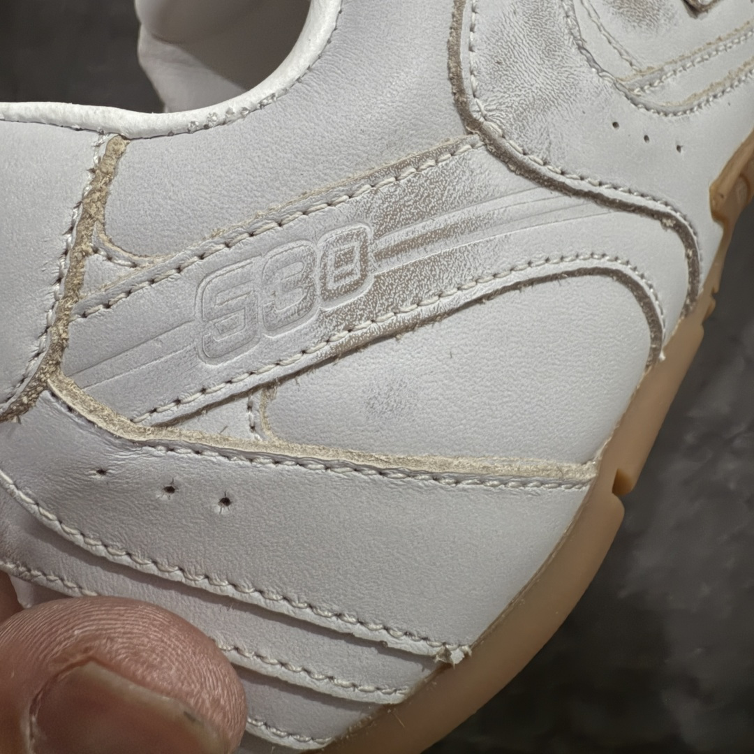 图片[3]-【LW纯原礼盒版】Miumiu x New Balance NB530 新百伦缪缪联名款复古运动鞋 全套原楦原纸板原厂数据开发 原厂三文治网纱 原装进口羊皮加羊反绒正确绒感卡色 正确中底拉帮中底纸板满印细节 冲裁组合 匠心打造 耗时两个月开发完成 工艺极其复杂难度可想而知 新开独立私模大底 全网唯一正确私模大底 高端零售专供产物 尺码：35 36 37 38 39 40 41 42 43 44 45-选品中心