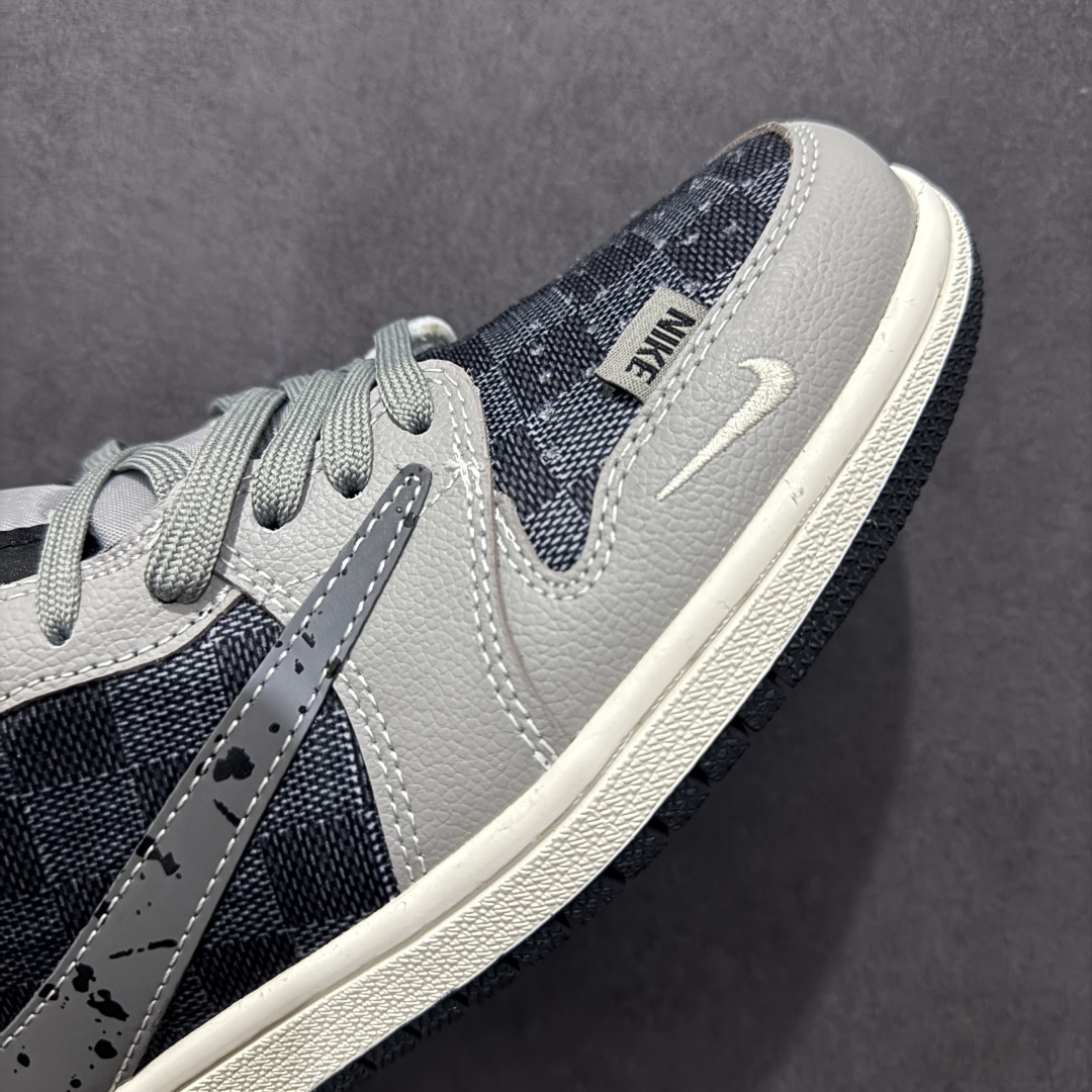 图片[5]-【定制版】Travis Scott x Fragment Design x Air Jordan 1 Low OG SP AJ1 乔1 迪奥联名 灰方格 低帮文化休闲板鞋  #多方联名合作融合了Travis Scott 独特的音乐风格，藤原浩个性的设计风格以及Jordan品牌的经典元素 使其成为一双具有独特身份和价值的鞋子 清新而立体的外观加上联名标识更突出了其独特身份 这种配色方案显示出活力和时尚感 在视觉上引人注目 鞋身的质感和细腻的细节处理使其显得高端而格调十足 这款“倒钩”联名是设计与创意完美结合 融合多方的个性风格是一款备受瞩目的潮流鞋款  货号：XS2024-003 尺码：36 36.5 37.5 38 38.5 39 40 40.5 41 42 42.5 43 44 44.5 45-选品中心