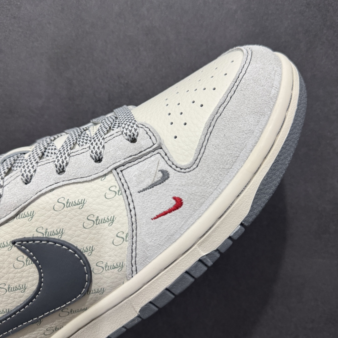 图片[5]-【定制版】Nk SB Dunk Low 斯图西系列 猪八灰勾 周年高端定制 低帮休闲板鞋  #定制鞋盒 大厂纯原品质出货 超高清洁度 皮料切割干净无任何毛边 细节完美   货号：YX5066-219 尺码：36 36.5 37.5 38 38.5 39 40 40.5 41 42 42.5 43 44 44.5 45-选品中心