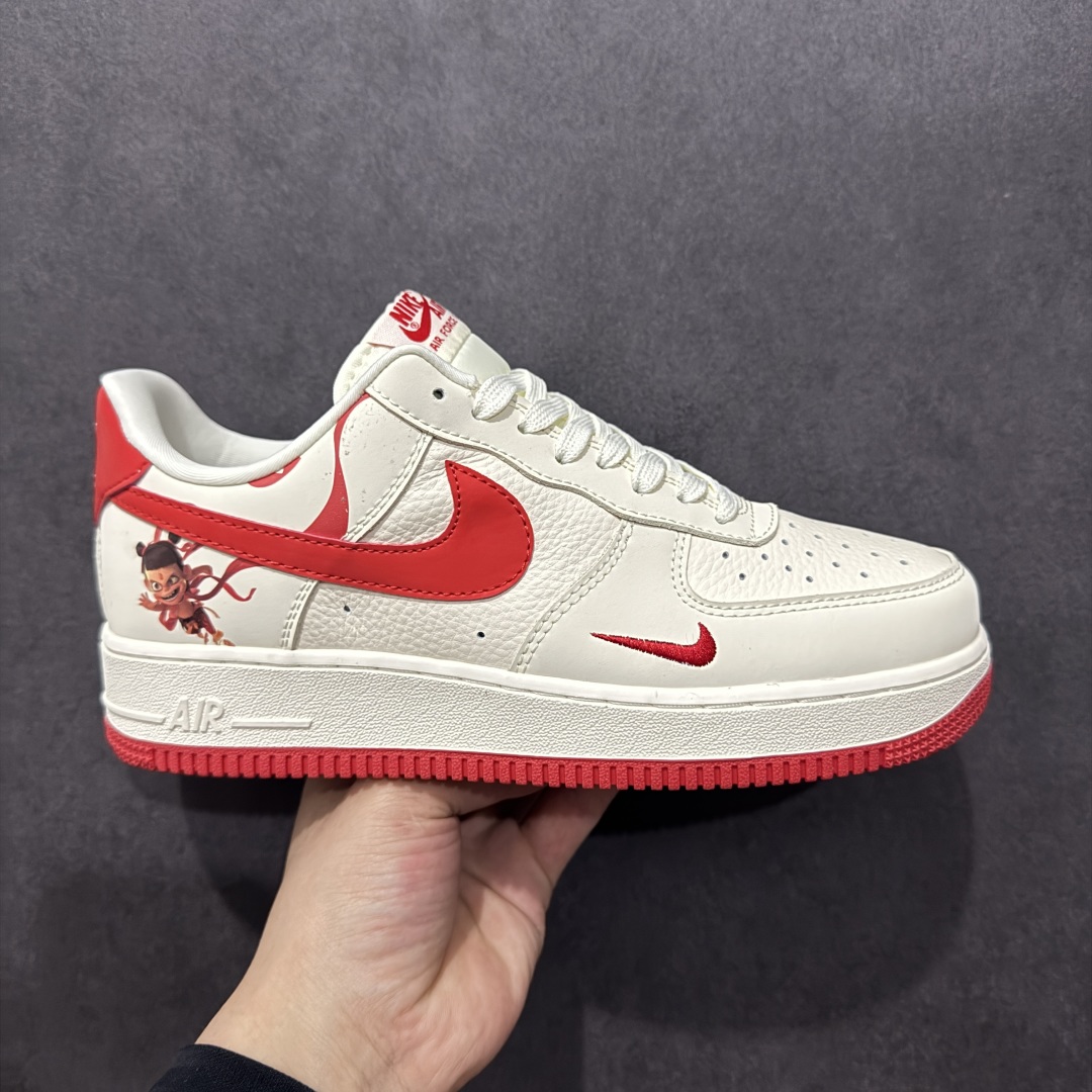 【定制版】Nike Air Force 1 Low 07 魔童降世 哪吒 米红小钩 原楦头原纸板 打造纯正低帮空军版型 专注外贸渠道 全掌内置蜂窝气垫 原盒配件 原厂中底钢印、拉帮完美 货号:DF0188 048 尺码:36 36.5 37.5 38 38.5 39 40 40.5 41 42 42.5 43 44 44.5 45-选品中心