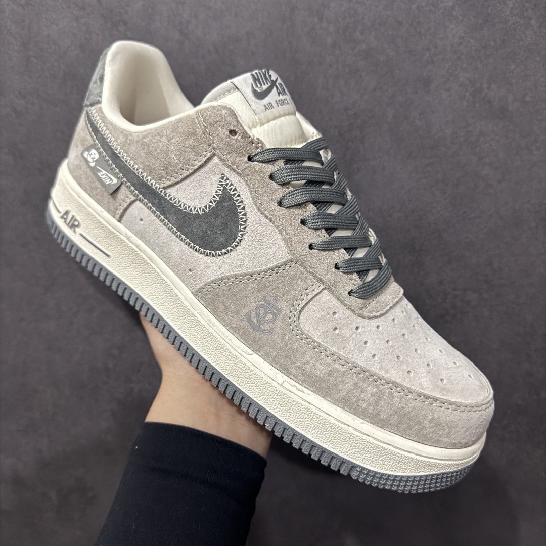 图片[3]-【定制版】Nk Air Force 1\’07 Low 暴力熊联名 灰刺绣勾 空军一号低帮休闲板鞋  #原楦头原纸板 原装鞋盒 定制五金配件 内置全掌气垫 原厂鞋底  货号：KK1988-047 尺码：36 36.5 37 38 38.5 39 40 40.5 41 42 42.5 43 44 44.5 45-选品中心