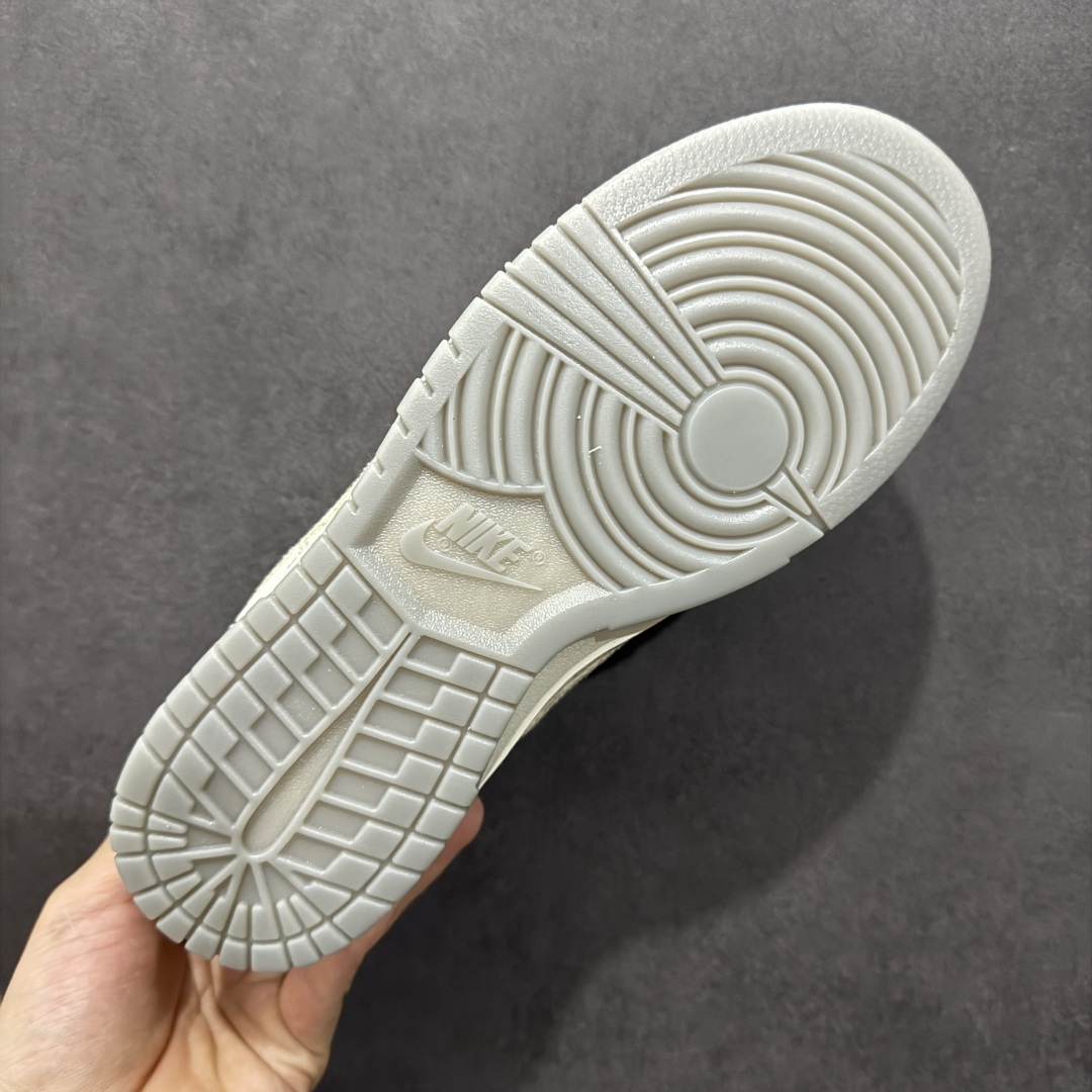 图片[9]-【定制版】Nk SB Dunk Low 古驰联名 米灰牛仔 周年高端定制 低帮休闲板鞋  #定制鞋盒 大厂纯原品质出货 超高清洁度 皮料切割干净无任何毛边 细节完美   货号：CH8311-239 尺码：36 36.5 37.5 38 38.5 39 40 40.5 41 42 42.5 43 44 44.5 45-选品中心