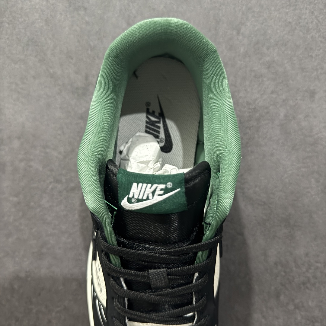 图片[7]-【定制版】Nk SB Dunk Low 斯图西系列 涂鸦黑勾 周年高端定制 低帮休闲板鞋  #定制鞋盒 大厂纯原品质出货 超高清洁度 皮料切割干净无任何毛边 细节完美   货号：KK1333-035 尺码：36 36.5 37.5 38 38.5 39 40 40.5 41 42 42.5 43 44 44.5 45-选品中心