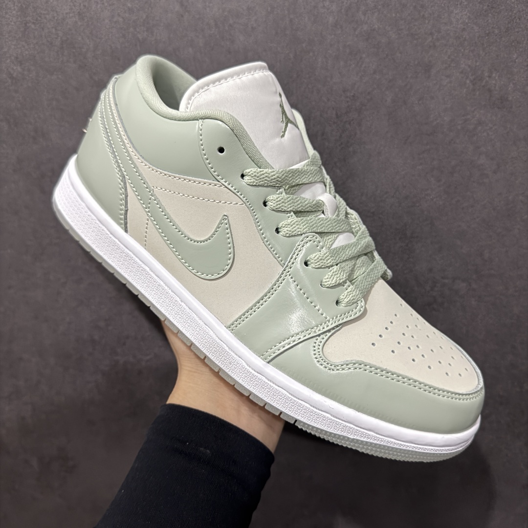 图片[3]-【K版】Air Jordan AJ1 Low 低帮 米绿 HF4078-100 全新流水线出品 全部原鞋开发 原楦原纸板开发 全鞋电脑针车 原厂内置全掌气垫 原盒内在原标 唯一Zp原版鞋带绑法 免检产品 全新2022版型 全头层皮料 完美零毛边处理 原厂配置全掌气垫 价格定位良心 几十个配色陆续出货 尺码：36 36.5 37.5 38 38.5 39 40 40.5 41 42 42.5 43 44 44.5 45 46 47.5-选品中心