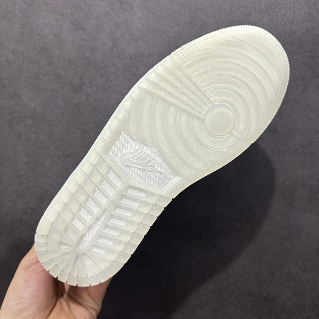 图片[9]-【K版】Air Jordan AJ1 Low 低帮 米绿 HF4078-100 全新流水线出品 全部原鞋开发 原楦原纸板开发 全鞋电脑针车 原厂内置全掌气垫 原盒内在原标 唯一Zp原版鞋带绑法 免检产品 全新2022版型 全头层皮料 完美零毛边处理 原厂配置全掌气垫 价格定位良心 几十个配色陆续出货 尺码：36 36.5 37.5 38 38.5 39 40 40.5 41 42 42.5 43 44 44.5 45 46 47.5-选品中心