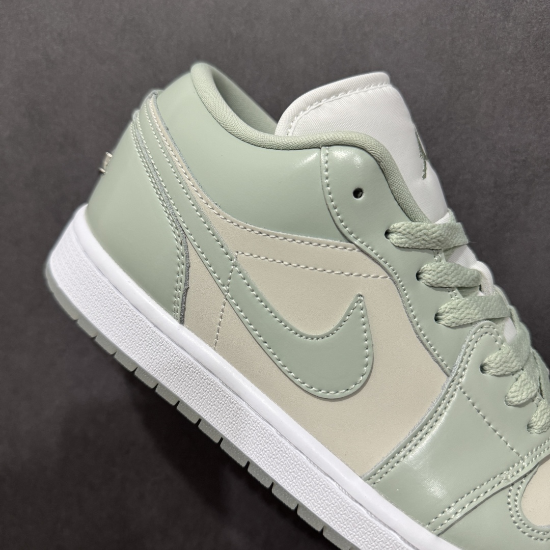 图片[6]-【K版】Air Jordan AJ1 Low 低帮 米绿 HF4078-100 全新流水线出品 全部原鞋开发 原楦原纸板开发 全鞋电脑针车 原厂内置全掌气垫 原盒内在原标 唯一Zp原版鞋带绑法 免检产品 全新2022版型 全头层皮料 完美零毛边处理 原厂配置全掌气垫 价格定位良心 几十个配色陆续出货 尺码：36 36.5 37.5 38 38.5 39 40 40.5 41 42 42.5 43 44 44.5 45 46 47.5-选品中心