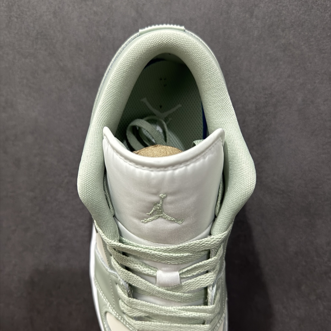 图片[7]-【K版】Air Jordan AJ1 Low 低帮 米绿 HF4078-100 全新流水线出品 全部原鞋开发 原楦原纸板开发 全鞋电脑针车 原厂内置全掌气垫 原盒内在原标 唯一Zp原版鞋带绑法 免检产品 全新2022版型 全头层皮料 完美零毛边处理 原厂配置全掌气垫 价格定位良心 几十个配色陆续出货 尺码：36 36.5 37.5 38 38.5 39 40 40.5 41 42 42.5 43 44 44.5 45 46 47.5-选品中心