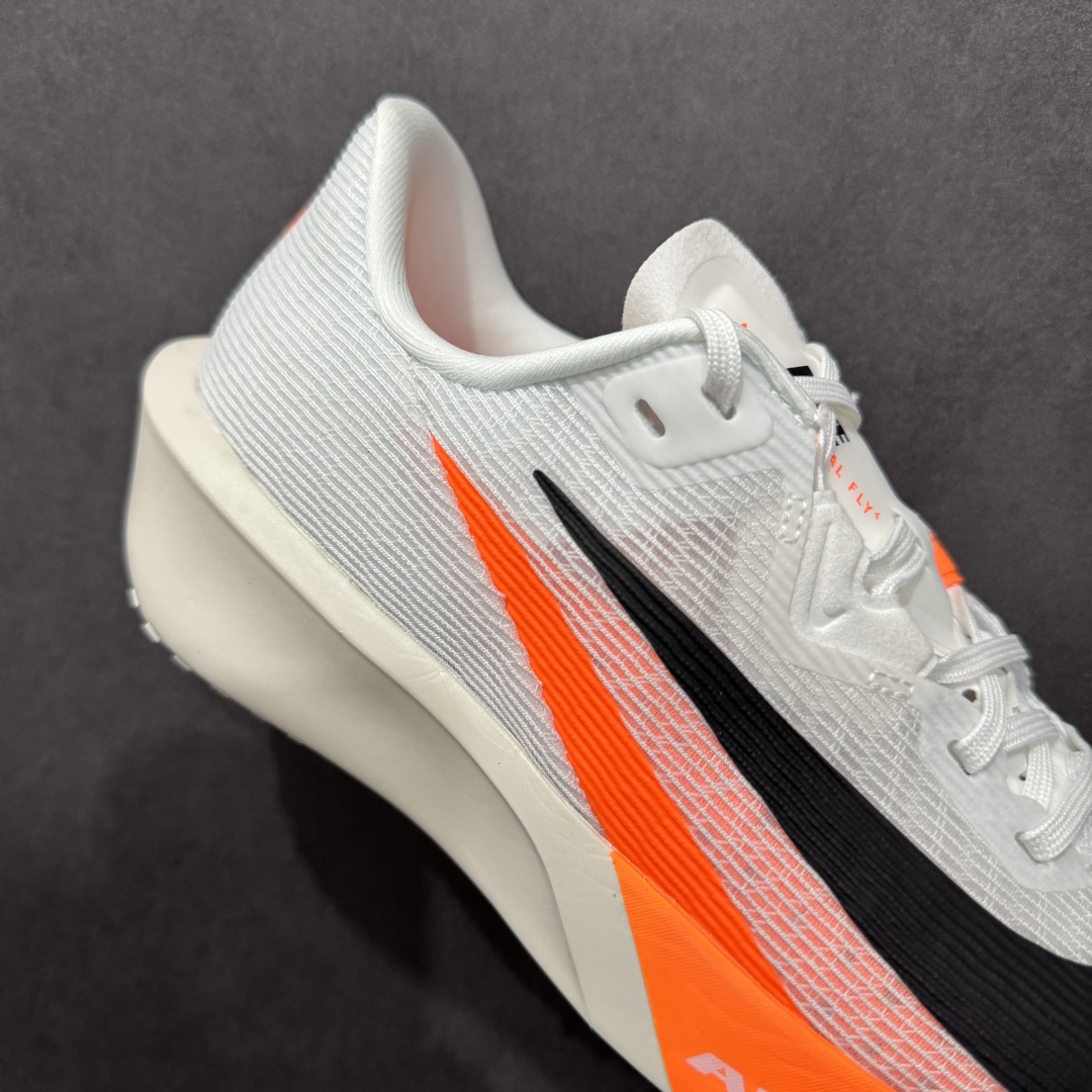 图片[6]-NIKE Zoom Rival Fly 4 耐克超弹轻盈跑步鞋 实拍首发   #鞋款搭载 Flyknit 材料 打造出众弹性 易于穿脱。采用React技术 轻盈耐穿泡绵打造,铸就出众回弹的顺畅迈步体验。 货号： FV6040 104  尺码：36-45带半码-选品中心
