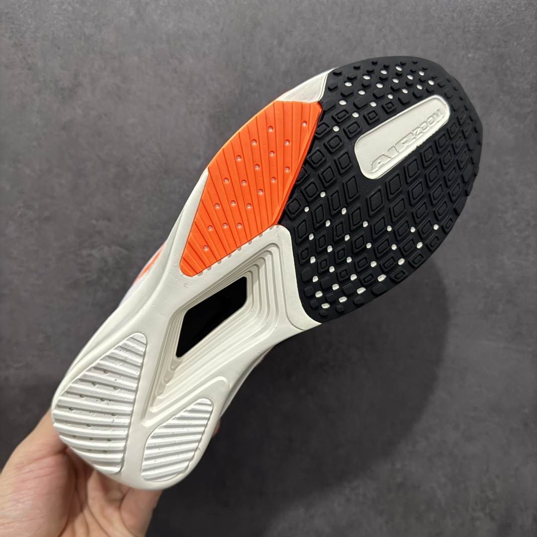 图片[9]-NIKE Zoom Rival Fly 4 耐克超弹轻盈跑步鞋 实拍首发   #鞋款搭载 Flyknit 材料 打造出众弹性 易于穿脱。采用React技术 轻盈耐穿泡绵打造,铸就出众回弹的顺畅迈步体验。 货号： FV6040 104  尺码：36-45带半码-选品中心