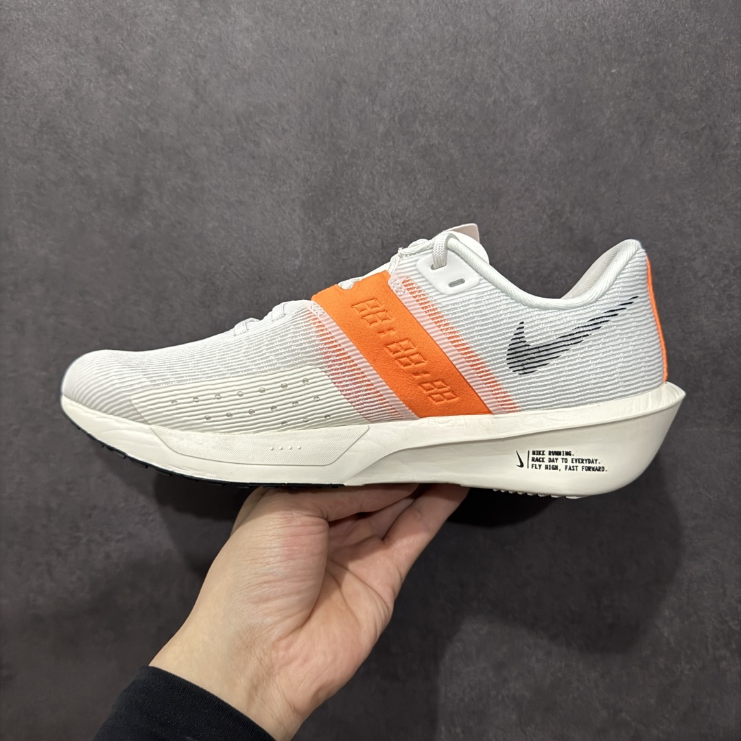 图片[2]-NIKE Zoom Rival Fly 4 耐克超弹轻盈跑步鞋 实拍首发   #鞋款搭载 Flyknit 材料 打造出众弹性 易于穿脱。采用React技术 轻盈耐穿泡绵打造,铸就出众回弹的顺畅迈步体验。 货号： FV6040 104  尺码：36-45带半码-选品中心