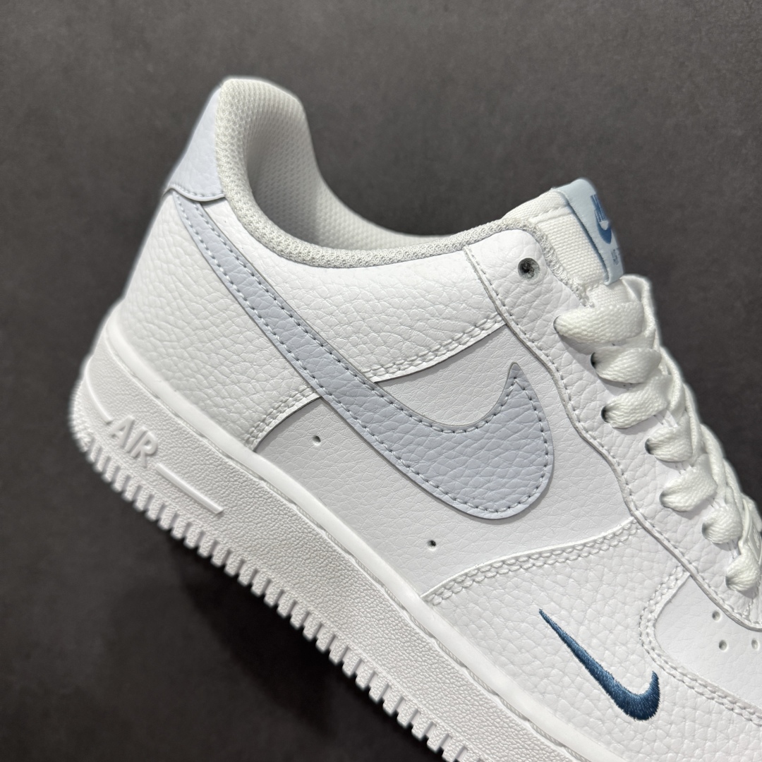 图片[6]-【公司级】Nk Air Force 1\’07 Low 白月色 空军一号低帮休闲板鞋 原楦头原纸板 打造纯正空军版型#专注外贸渠道 全掌内置蜂窝气垫 #原盒配件 原厂中底钢印、拉帮完美 货号：HV2511-100 尺码：36 36.5 37.5 38 38.5 39 40 40.5 41 42 42.5 43 44 44.5 45-选品中心