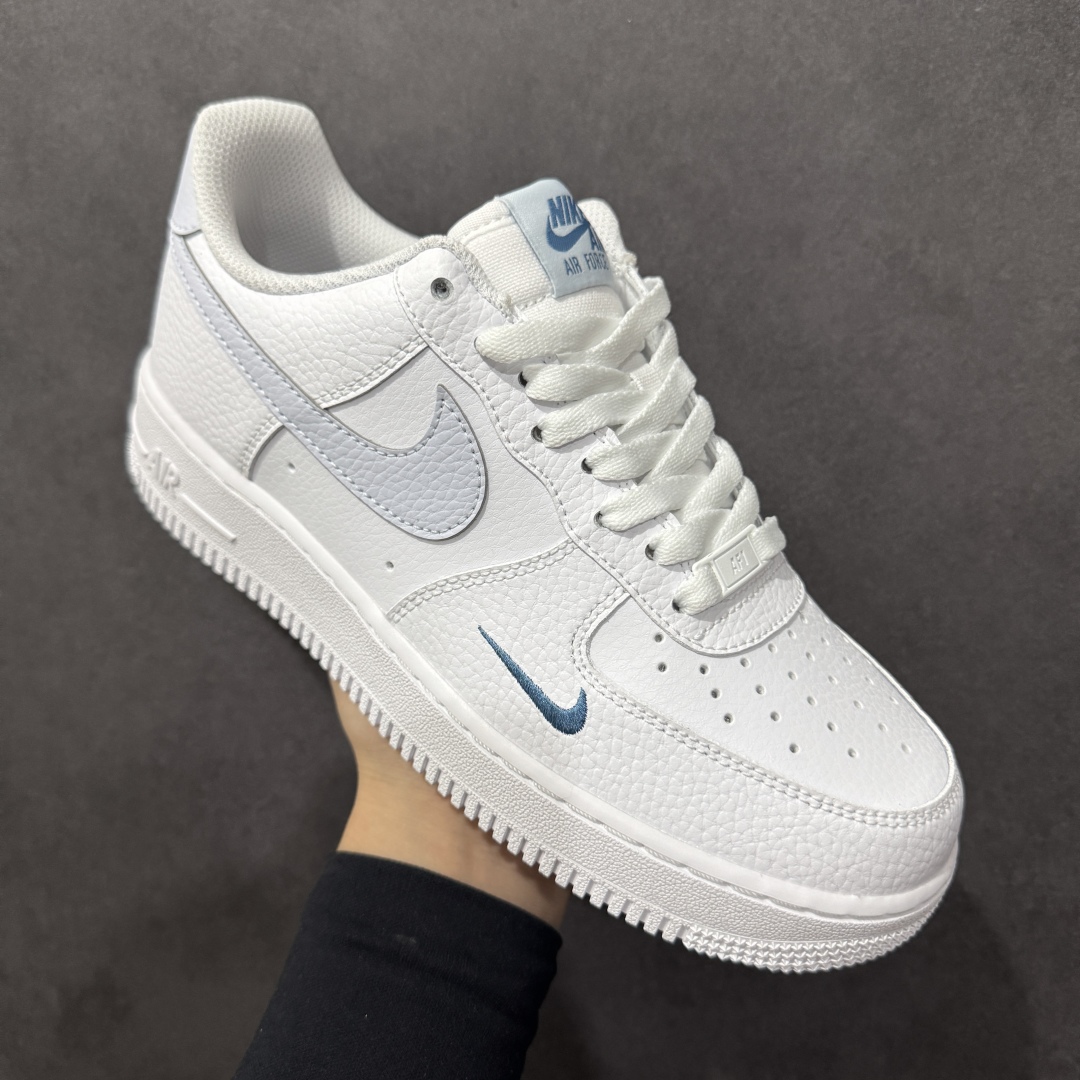 图片[3]-【公司级】Nk Air Force 1\’07 Low 白月色 空军一号低帮休闲板鞋 原楦头原纸板 打造纯正空军版型#专注外贸渠道 全掌内置蜂窝气垫 #原盒配件 原厂中底钢印、拉帮完美 货号：HV2511-100 尺码：36 36.5 37.5 38 38.5 39 40 40.5 41 42 42.5 43 44 44.5 45-选品中心