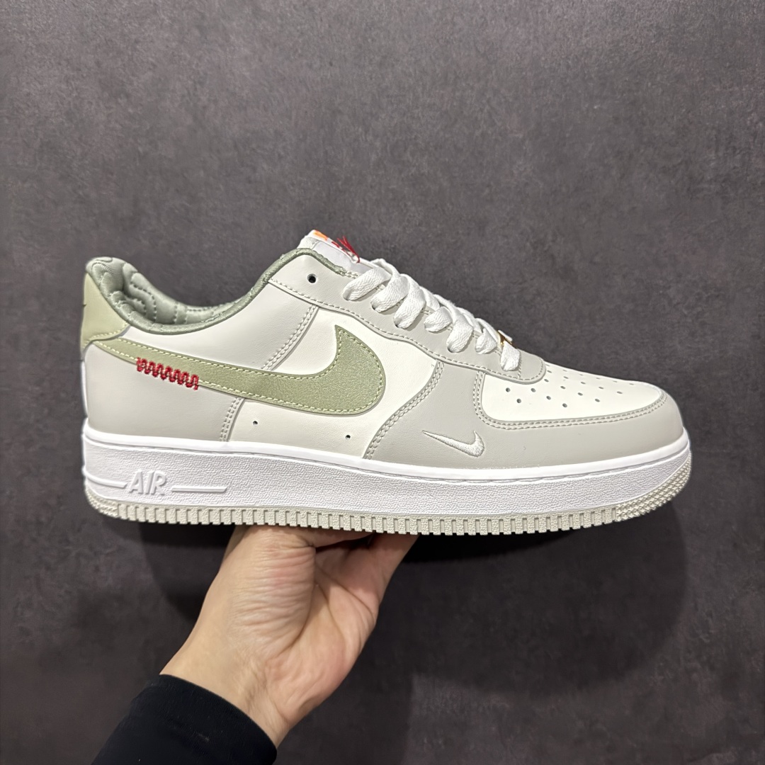 【定制版】Nike Air Force 1 Low 蛇年限定 原楦头原纸板 打造纯正空军版型 专注外贸渠道 全掌内置蜂窝气垫 原盒配件 原厂中底钢印、拉帮完美 货号:FV6000 131 尺码:35.5 36 36.5 37.5 38 38.5 39 40 40.5 41 42 42.5 43 44 45-选品中心