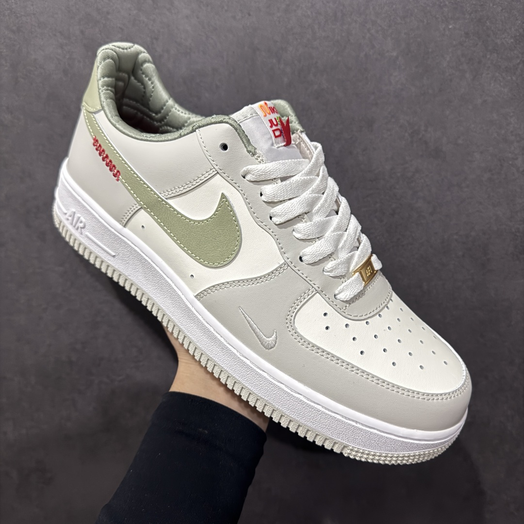 图片[3]-【定制版】Nike Air Force 1 Low 蛇年限定 原楦头原纸板 打造纯正空军版型 专注外贸渠道 全掌内置蜂窝气垫 原盒配件 原厂中底钢印、拉帮完美 货号：FV6000 131 尺码：35.5 36 36.5 37.5 38 38.5 39 40 40.5 41 42 42.5 43 44 45-选品中心