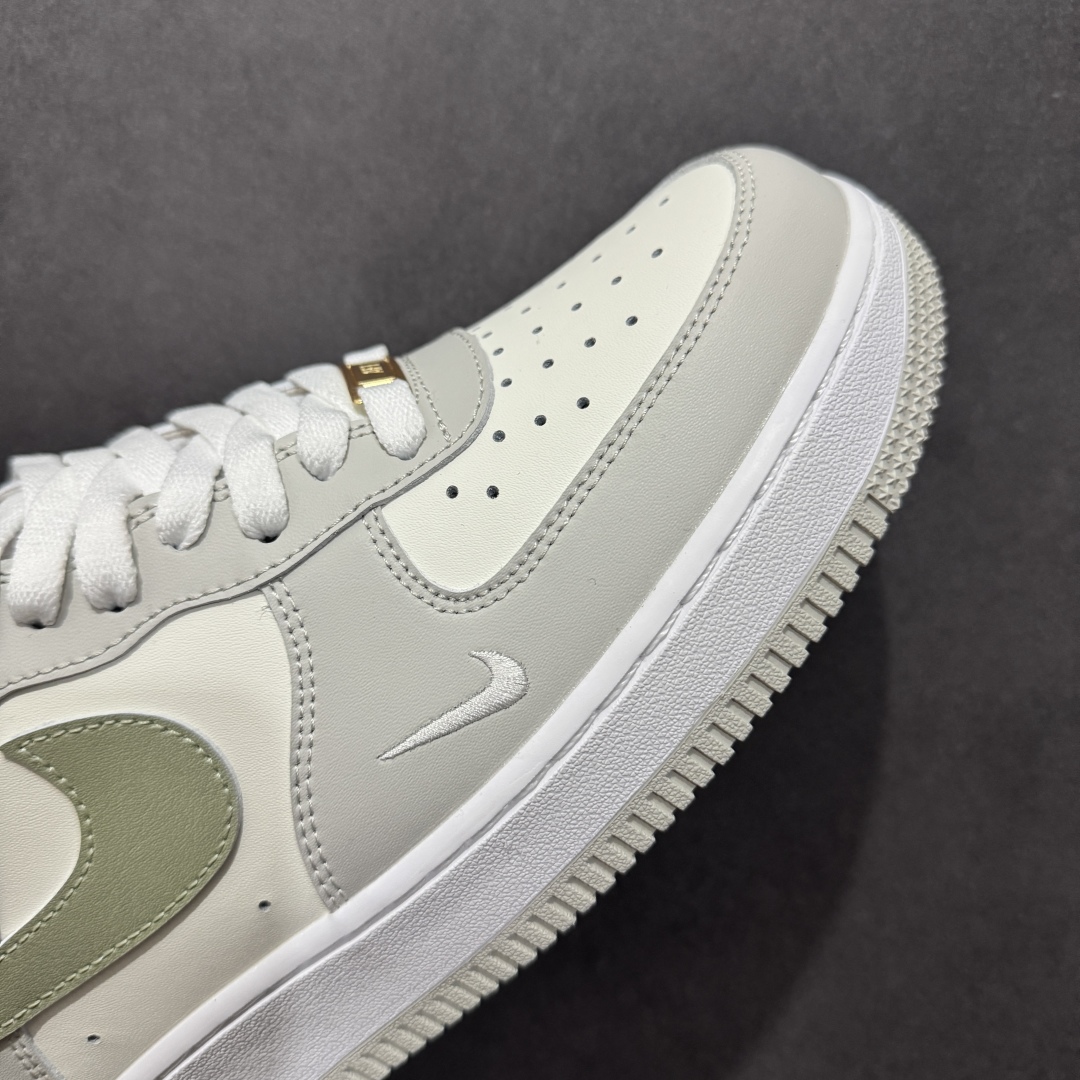 图片[5]-【定制版】Nike Air Force 1 Low 蛇年限定 原楦头原纸板 打造纯正空军版型 专注外贸渠道 全掌内置蜂窝气垫 原盒配件 原厂中底钢印、拉帮完美 货号：FV6000 131 尺码：35.5 36 36.5 37.5 38 38.5 39 40 40.5 41 42 42.5 43 44 45-选品中心
