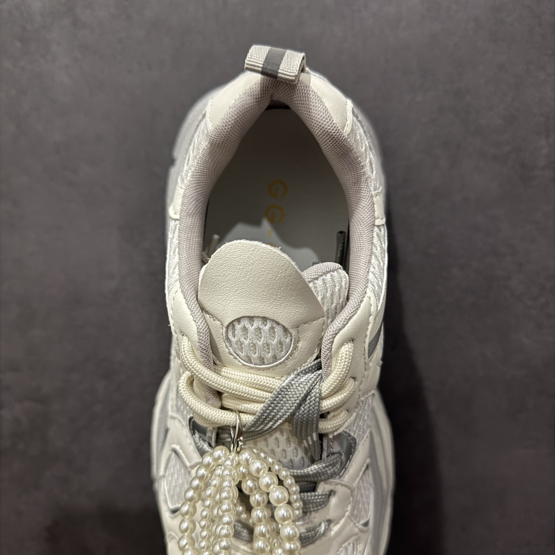 图片[7]-【广东纯原版本】GG-CC Chunky Low白鹿同款独星球 2024新款GGCC低帮复古厚底增高老爹鞋 时髦look轻松定格 不费力展现率性氛围 原版正确大底 高档银盒 酷帅机能风不规则设计大底 8CM 增高厚底 大长腿既视感轻松拿捏 货号：G24X9833 尺码：35 36 37 38 39 40-选品中心