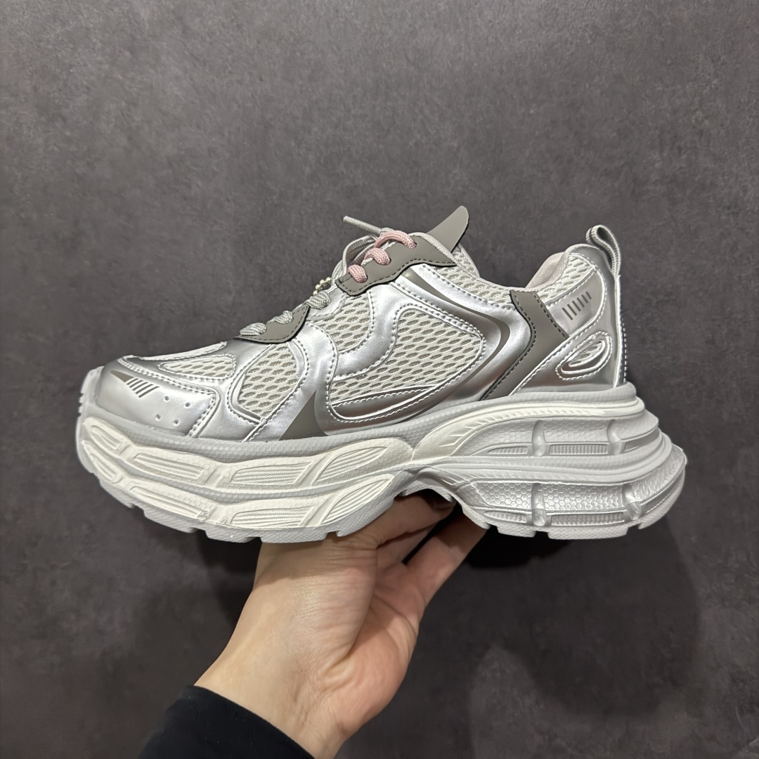 图片[2]-【广东纯原版本】GG-CC Chunky Low白鹿同款独星球 2024新款GGCC低帮复古厚底增高老爹鞋 时髦look轻松定格 不费力展现率性氛围 原版正确大底 高档银盒 酷帅机能风不规则设计大底 8CM 增高厚底 大长腿既视感轻松拿捏 货号：G24X9833 尺码：35 36 37 38 39 40-选品中心