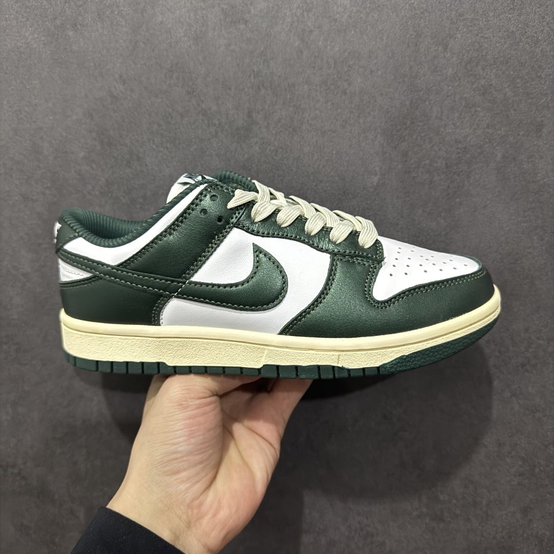 【GT纯原】NK SB Dunk Low 系列 价格再次下调 之前3XX的东西 白菜价终极捡漏‼️ 注意⚠️ 只有女码 女生福利 没有男码⚠️ 全套原楦原模倾力打造完美版型 原厂Sadesa D7 皮料 细纹排气孔完全一致 独家原厂航空铝磨具打磨大底 鞋头坡度极致还原 无解鞋型 原盒原配 圈内天花板工艺 原厂冲刀 超高清洁度 全鞋零毛边皮料切割 采用原厂百宏鞋带以及原厂百宏织唛舌标 内标可供原厂几率过验 原厂中底布点胶 原厂中底布拉帮走线遵循公司 尺码对应库存明细‼️ 尺码:36-39-选品中心