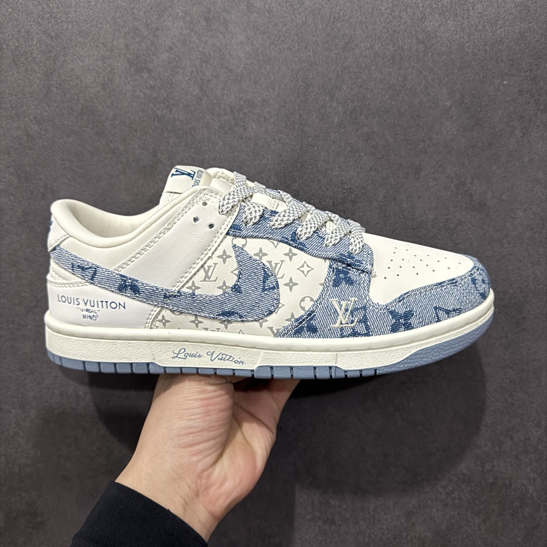 【定制版】Nk SB Dunk Low LV联名 淡蓝牛仔 周年高端定制 低帮休闲板鞋 CH8311-237  #定制鞋盒 大厂纯原品质出货 超高清洁度 皮料切割干净无任何毛边 细节完美   尺码:36 36.5 37.5 38 38.5 39 40 40.5 41 42 42.5 43 44 44.5 45-选品中心