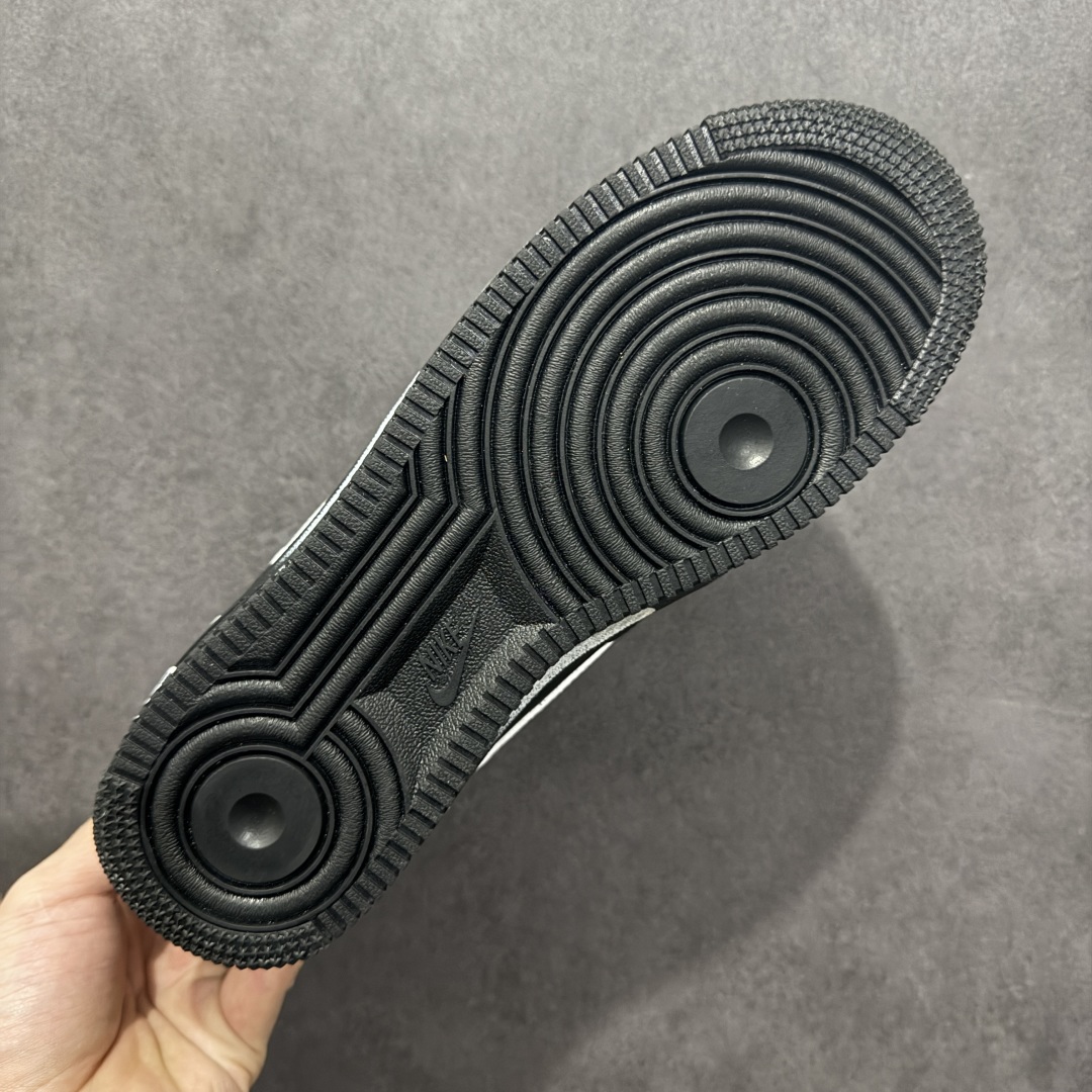 图片[9]-【定制版】Nike Air Force 1 Low 07 黑白涂鸦绑带 原楦头原纸板 打造纯正低帮空军版型 专注外贸渠道 全掌内置蜂窝气垫 原盒配件 原厂中底钢印、拉帮完美 货号：ZH0316 059 尺码：36 36.5 37.5 38 38.5 39 40 40.5 41 42 42.5 43 44 44.5 45-选品中心