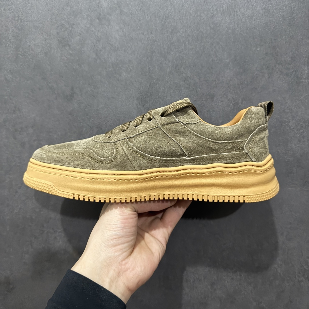 图片[2]-【公司级】2025春款ECCO爱步男款休闲百搭鞋 真皮透气防滑休闲板鞋百搭系列 品质头层牛皮鞋面，轻盈柔韧 具有良好的透气效果 简约免系带设计 自由穿脱 出行更加方便 PU中底橡胶大底，抓地力强 具有良好的防滑耐磨性 休闲百搭 简约利落 时尚通勤。 尺码：39 40 41 42 43 44（ 标准码）-选品中心