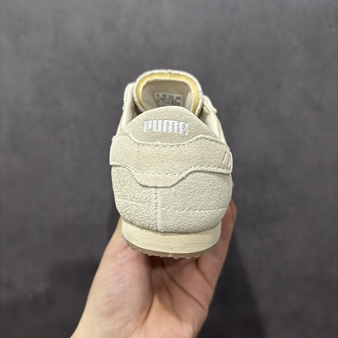 图片[4]-【公司级】Puma Bella UT Leather 防滑耐磨低帮德训板鞋 孔眼底座和脚趾凸起由绒面革材料制成 支持侧踏时的踏步工作 脚背和侧板采用尼龙网布 即使在健身房等使用环境中也能确保透气性 像吸盘一样的设计是为了提高体育馆表面的抓地力性能 货号： 402980-02 尺码： 35.5 36 36.5 37.5 38 38.5 39 40 40.5 41 42 42.5 43 44 45-选品中心