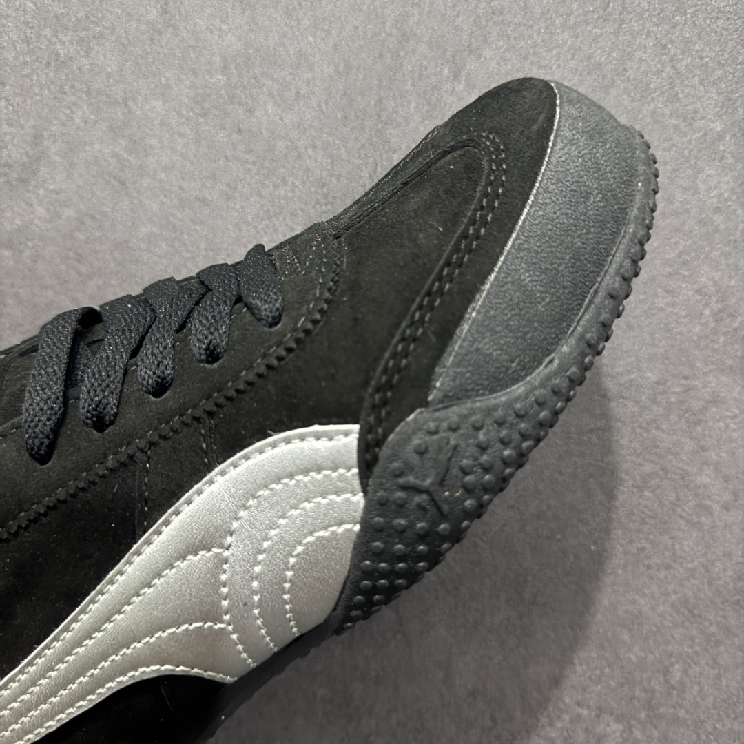 图片[5]-【公司级】Puma Bella UT Leather 防滑耐磨低帮德训板鞋 孔眼底座和脚趾凸起由绒面革材料制成 支持侧踏时的踏步工作 脚背和侧板采用尼龙网布 即使在健身房等使用环境中也能确保透气性 像吸盘一样的设计是为了提高体育馆表面的抓地力性能 货号： 402980-03 尺码： 35.5 36 36.5 37.5 38 38.5 39 40 40.5 41 42 42.5 43 44 45-选品中心