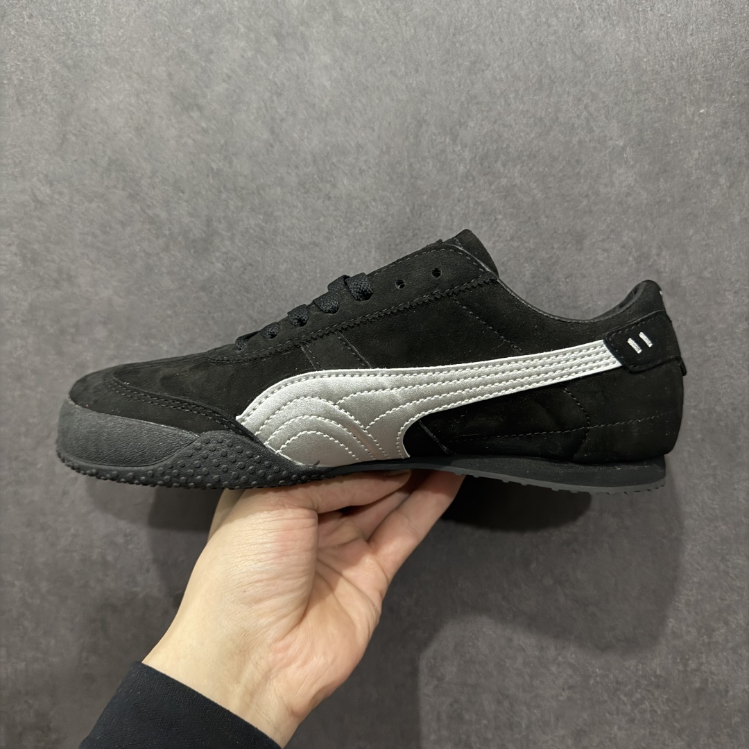 图片[2]-【公司级】Puma Bella UT Leather 防滑耐磨低帮德训板鞋 孔眼底座和脚趾凸起由绒面革材料制成 支持侧踏时的踏步工作 脚背和侧板采用尼龙网布 即使在健身房等使用环境中也能确保透气性 像吸盘一样的设计是为了提高体育馆表面的抓地力性能 货号： 402980-03 尺码： 35.5 36 36.5 37.5 38 38.5 39 40 40.5 41 42 42.5 43 44 45-选品中心