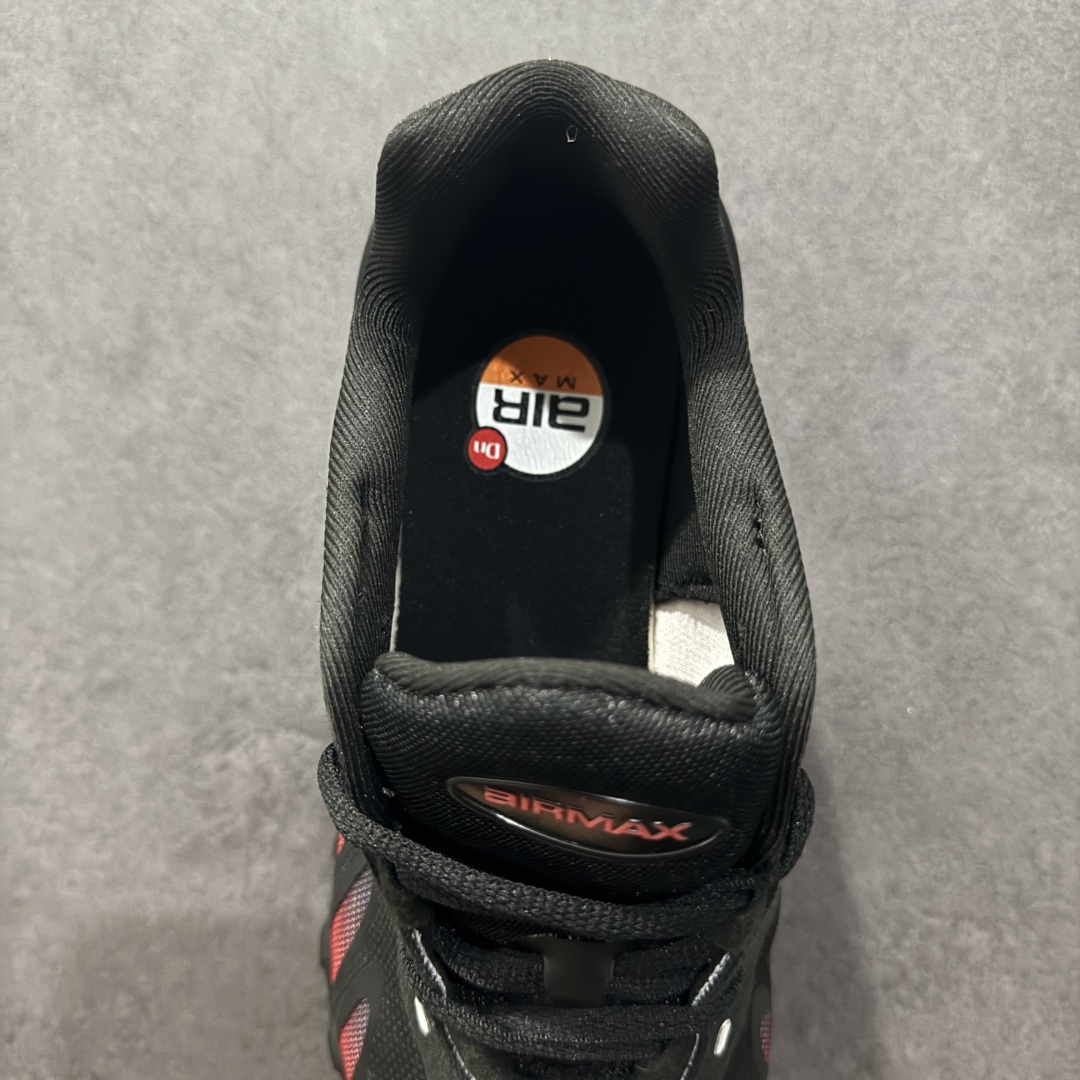 图片[7]-【纯原YH版】NK Air Max DN8 全掌科技气垫 缓震运动跑鞋FQ7860-029 DN8的核心亮点在于其八腔气垫结构 根据不同部位设定的气压值专为行走设计 提供卓越的舒适感 鞋面的设计让人联想到上世纪90年代末至2000年代初的多款Air Max 中底上系列圆形孔洞引发了热议 不少人将其与竞争品牌的缓震技术进行比较 例如K-SWISS 2010年代初推出的Tubes技 及以多孔鞋底闻名的品牌 尺码：36 36.5 37.5 38 38.5 39 40 40.5 41 42 42.5 43 44 44.5 45-选品中心