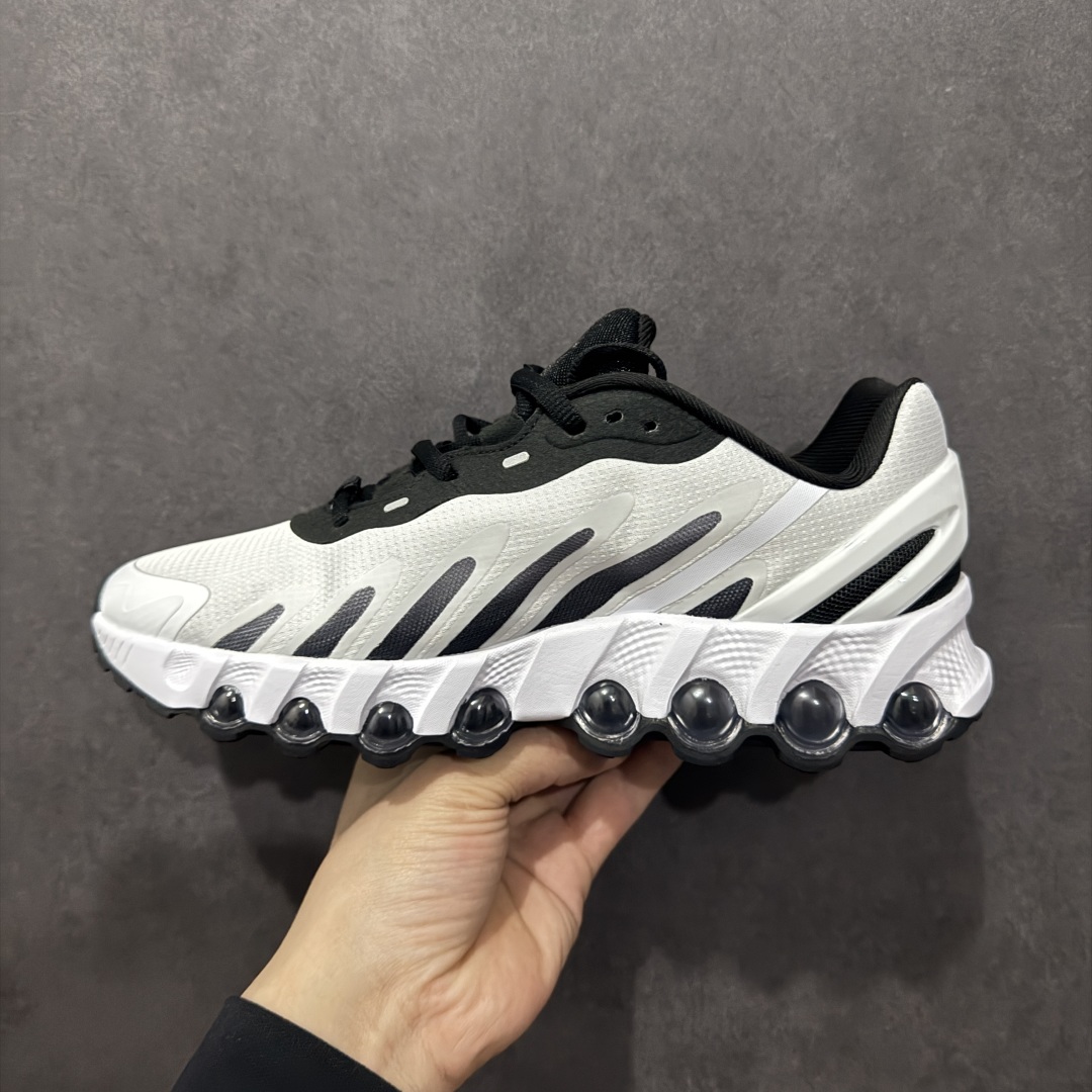 图片[2]-【纯原YH版】NK Air Max DN8 全掌科技气垫 缓震运动跑鞋FQ7860-009 DN8的核心亮点在于其八腔气垫结构 根据不同部位设定的气压值专为行走设计 提供卓越的舒适感 鞋面的设计让人联想到上世纪90年代末至2000年代初的多款Air Max 中底上系列圆形孔洞引发了热议 不少人将其与竞争品牌的缓震技术进行比较 例如K-SWISS 2010年代初推出的Tubes技 及以多孔鞋底闻名的品牌 尺码：36 36.5 37.5 38 38.5 39 40 40.5 41 42 42.5 43 44 44.5 45-选品中心