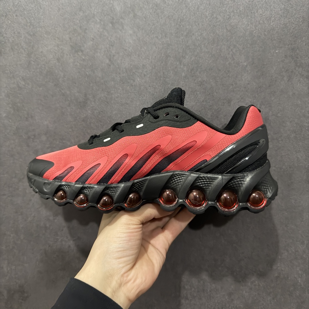 图片[2]-【纯原YH版】NK Air Max DN8 全掌科技气垫 缓震运动跑鞋FQ7860-032 DN8的核心亮点在于其八腔气垫结构 根据不同部位设定的气压值专为行走设计 提供卓越的舒适感 鞋面的设计让人联想到上世纪90年代末至2000年代初的多款Air Max 中底上系列圆形孔洞引发了热议 不少人将其与竞争品牌的缓震技术进行比较 例如K-SWISS 2010年代初推出的Tubes技 及以多孔鞋底闻名的品牌 尺码：36 36.5 37.5 38 38.5 39 40 40.5 41 42 42.5 43 44 44.5 45-选品中心