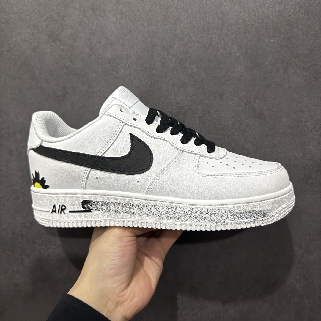 【公司级】Nike Air Force 1 Low 07 G-小雏菊 黑白 原楦头原纸板 打造纯正低帮空军版型 专注外贸渠道 全掌内置蜂窝气垫 原盒配件 原厂中底钢印、拉帮完美 货号:CW2288-111 尺码:36 36.5 37.5 38 38.5 39 40 40.5 41 42 42.5 43 44 44.5 45-选品中心