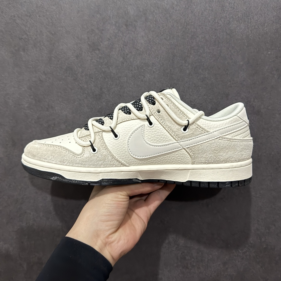 图片[2]-【定制版】Nk SB Dunk Low NIKE联名 红标米黑抽绳 周年高端定制 低帮休闲板鞋  #定制鞋盒 大厂纯原品质出货 超高清洁度 皮料切割干净无任何毛边 细节完美   货号：XX3168-118 尺码：36 36.5 37.5 38 38.5 39 40 40.5 41 42 42.5 43 44 44.5 45-选品中心