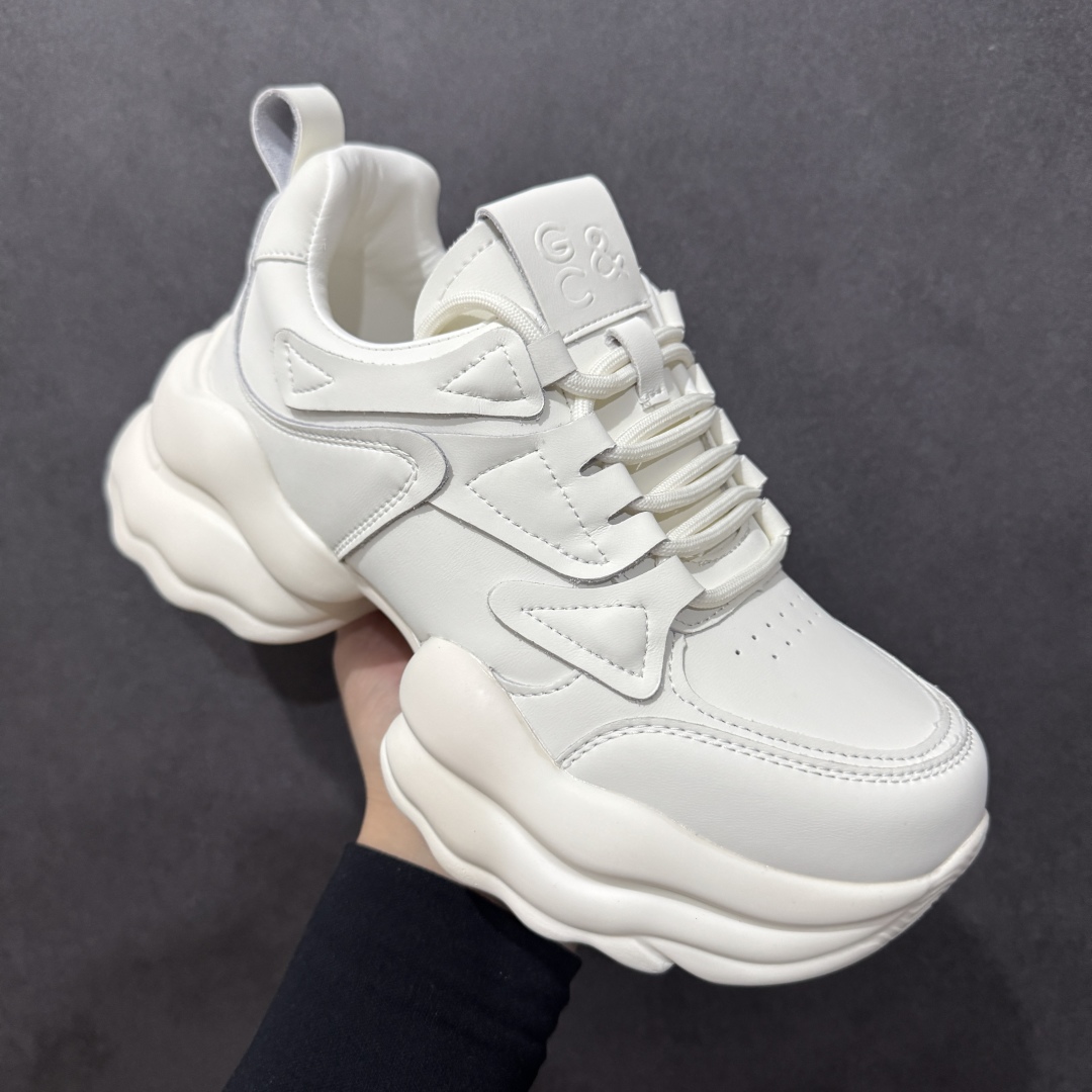 图片[3]-【公司级】GG-CC Chunky Low休闲运动厚底增高老爹鞋系列 #广东大厂出品 全套包装配件 完美细节 25ss春季新款厚底增高 大长腿 时髦look轻松定格 不费力展现率性氛围 高档银盒 酷帅机能风不规则设计大底 拼接造型设计 轻便舒适百搭 GGCC厚底增高简直就是小个子的快乐!不管怎么搭都好看~ 尺码：35 36 37 38 39 40-选品中心