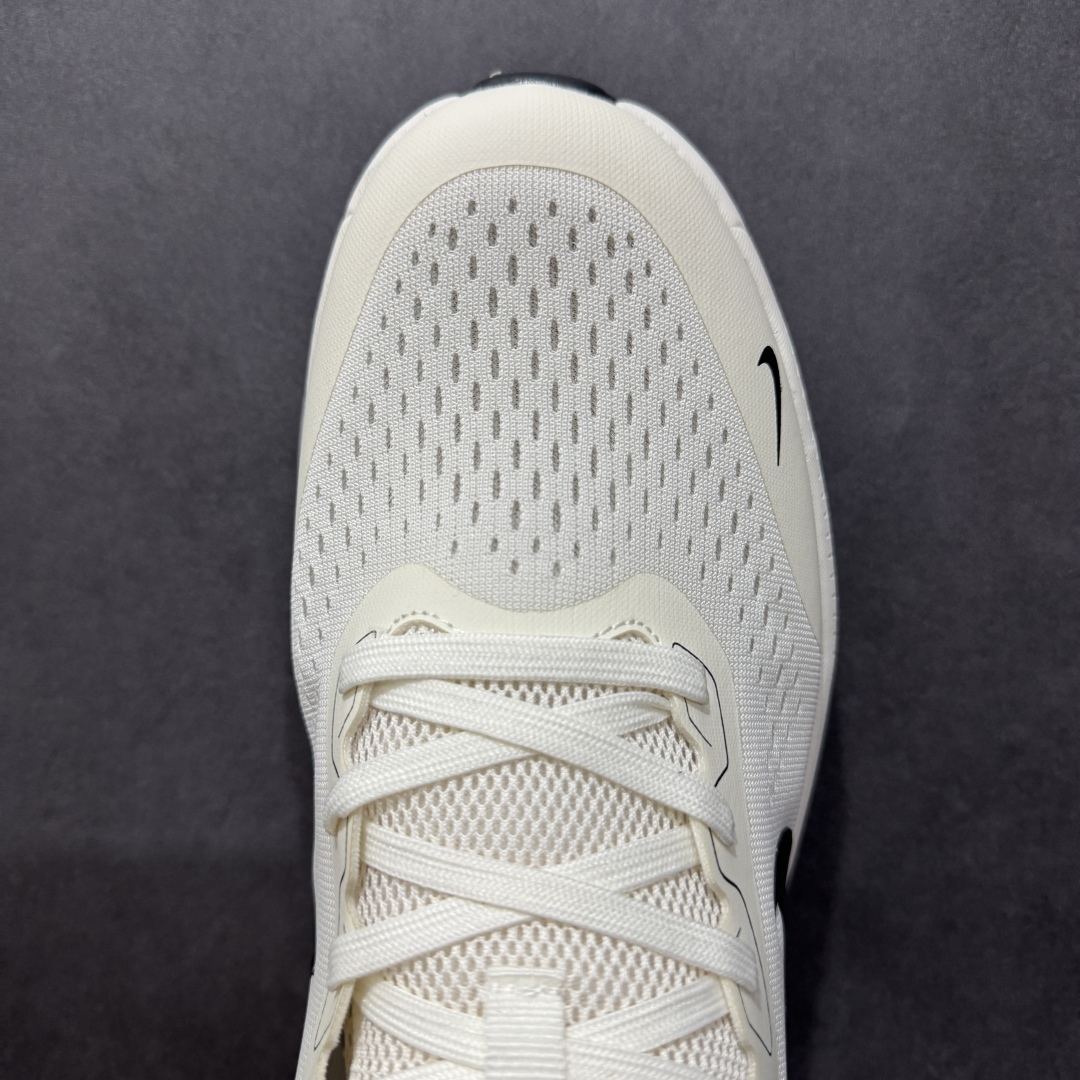 图片[8]-【公司级】Nike VOMERO 18X 登月系列 轻盈跑鞋 舒适百搭防滑耐磨 低帮 休闲跑步鞋 拥有 Zoom Air 一如既往的稳定感和流畅感 鞋面采用工程网眼设计 为特定高热区域营造出色透气性 进一步增加鞋面的穿孔数量 让足部能够快速散热 中足搭配 Flywire 飞线 在高速运动时营造舒适稳定的贴合感 内置Zoon气垫加持 动力十足 货号：HM2519-108 尺码：40 41 42 43 44 45-选品中心